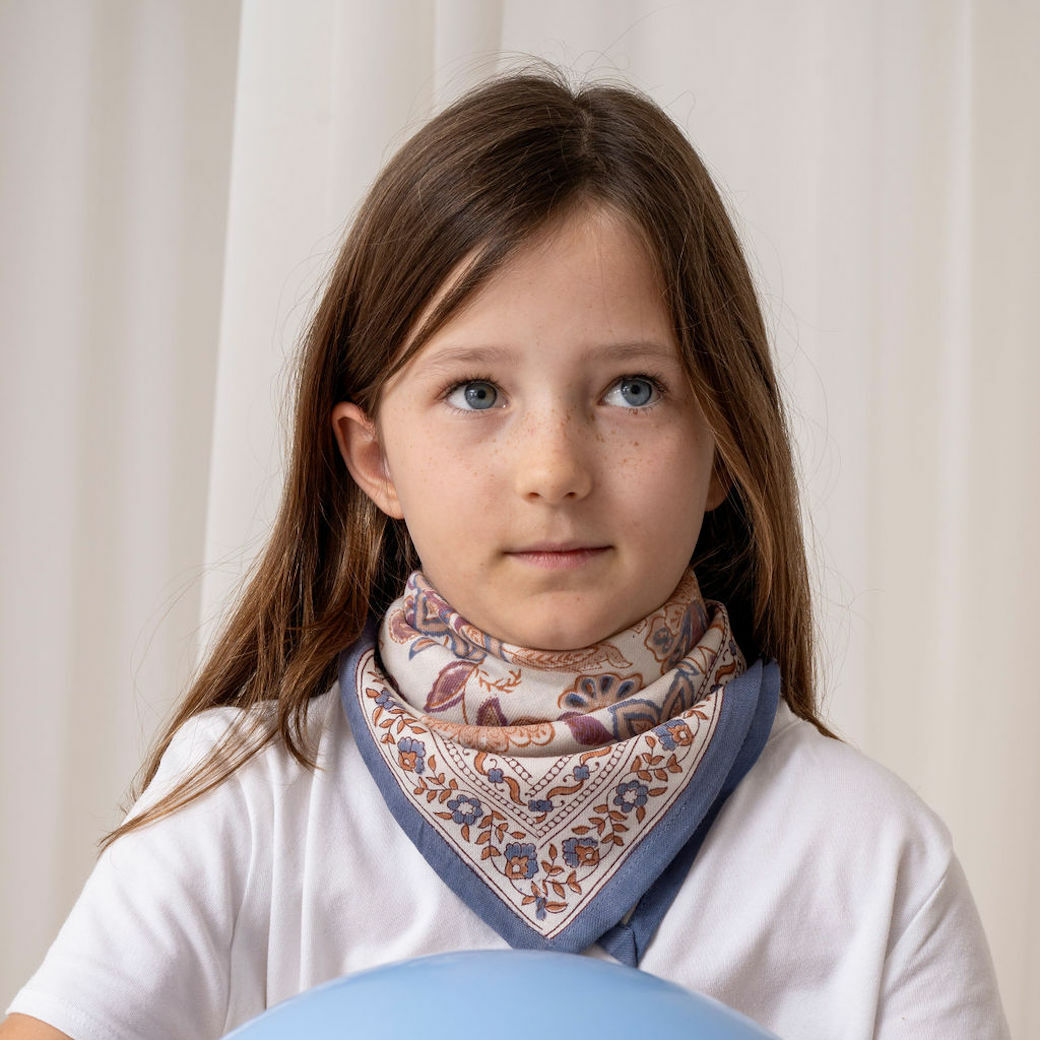 馬蒂哈香草白混粉藍 | 領巾