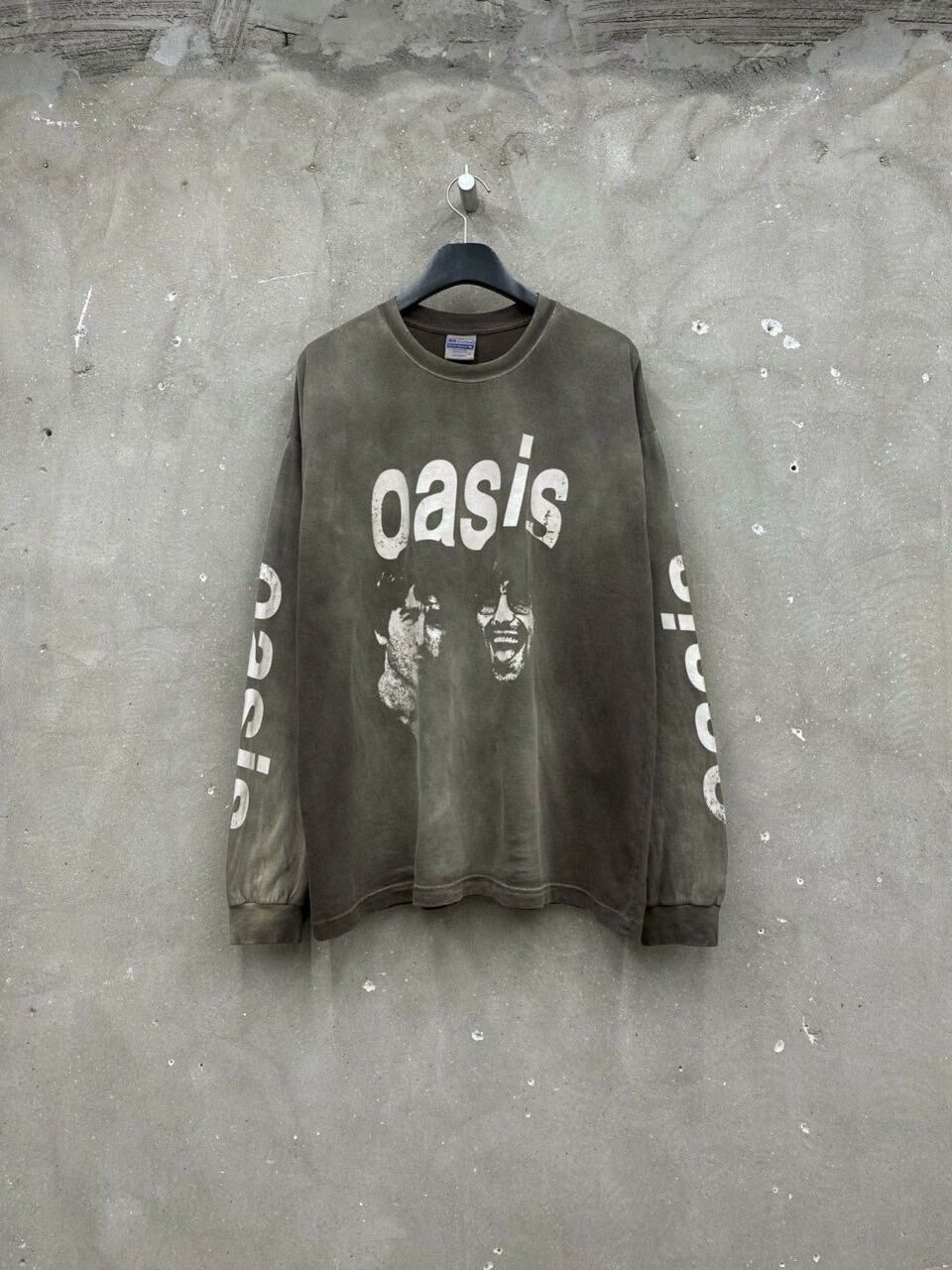 洗水英文字圖案長袖衫 ARCHIVE-330T