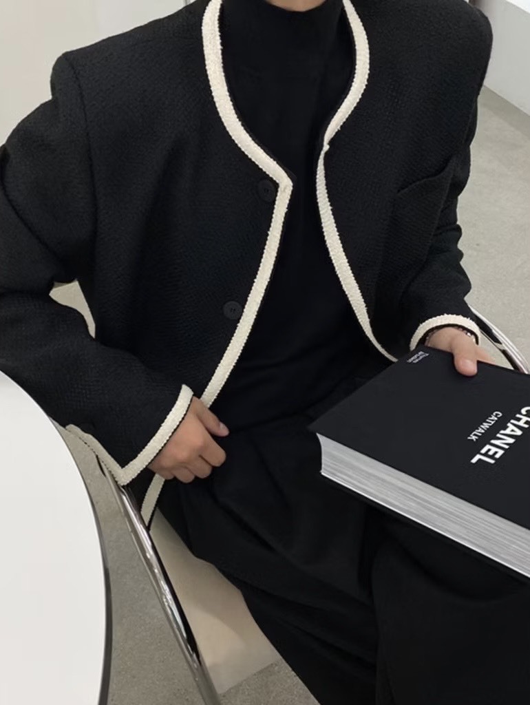 撞色短款小香風外套