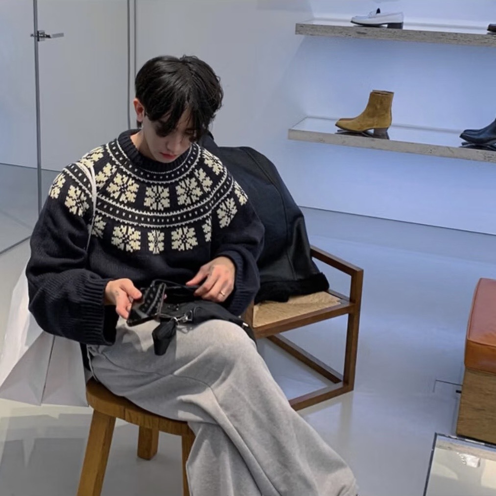 雪花花紋印花套頭毛衣