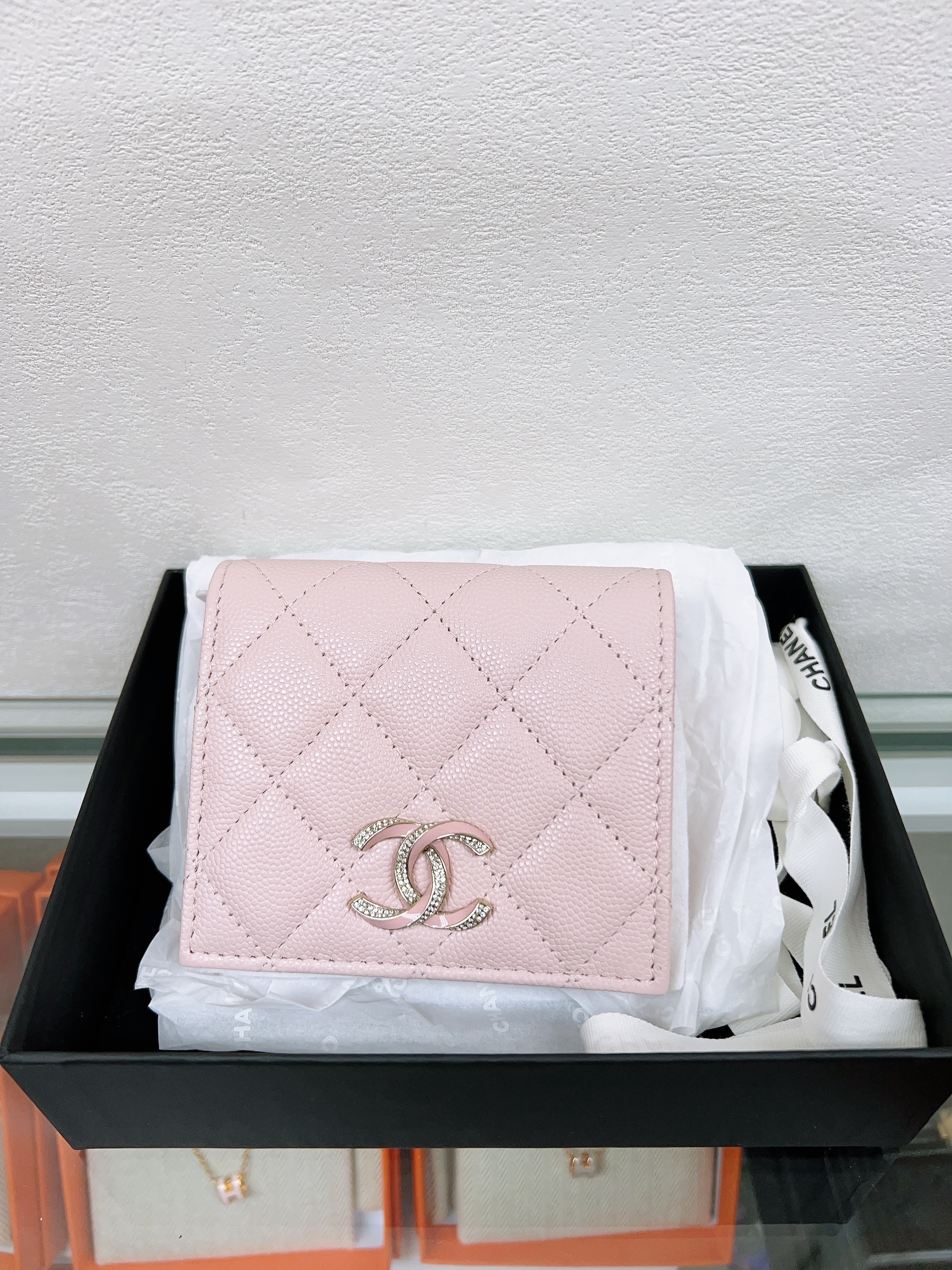 *Unused* Chanel bi-fold wallet (pink caviar)