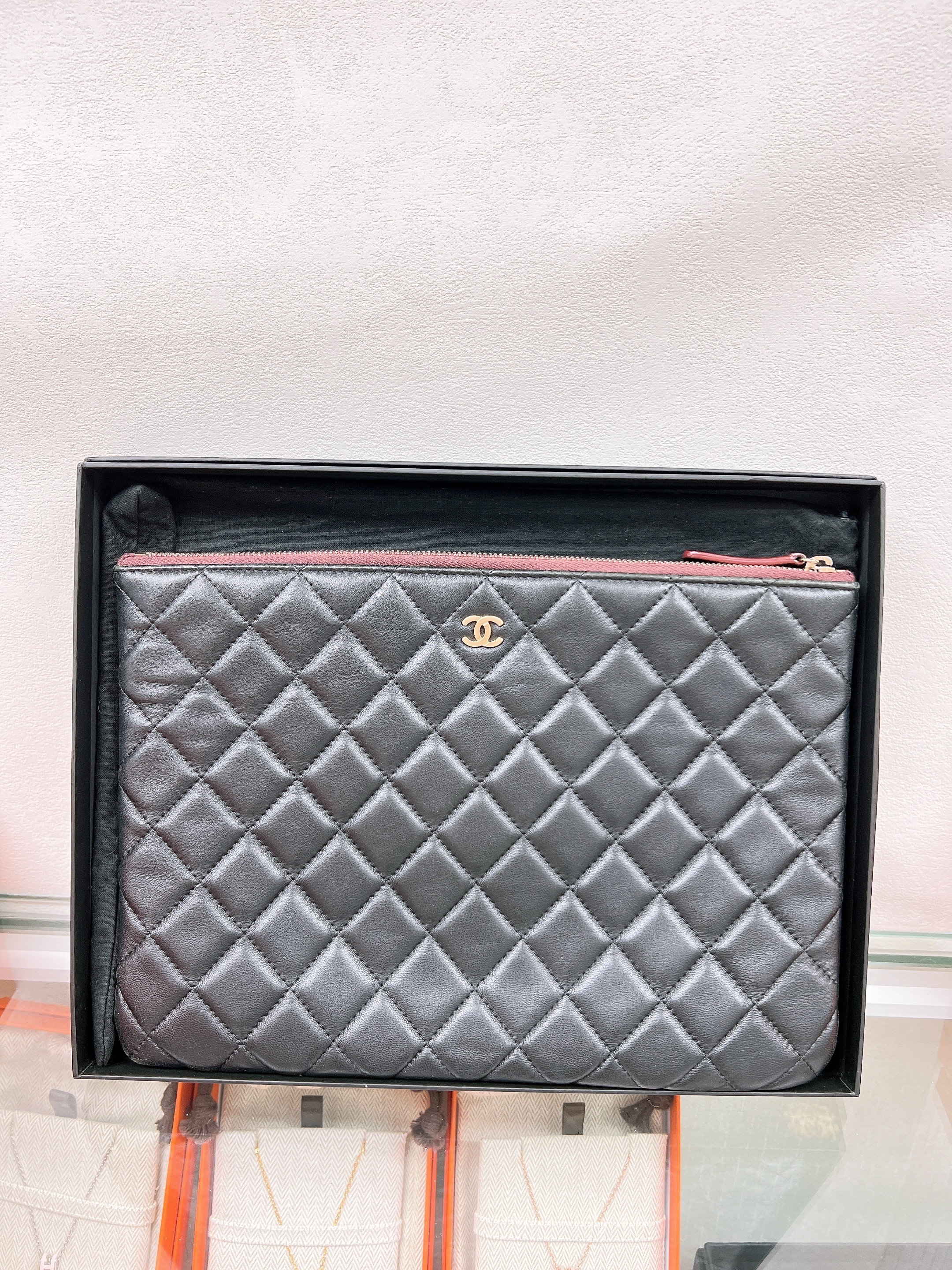 Chanel pouch/ clutch (black lambskin GHW)