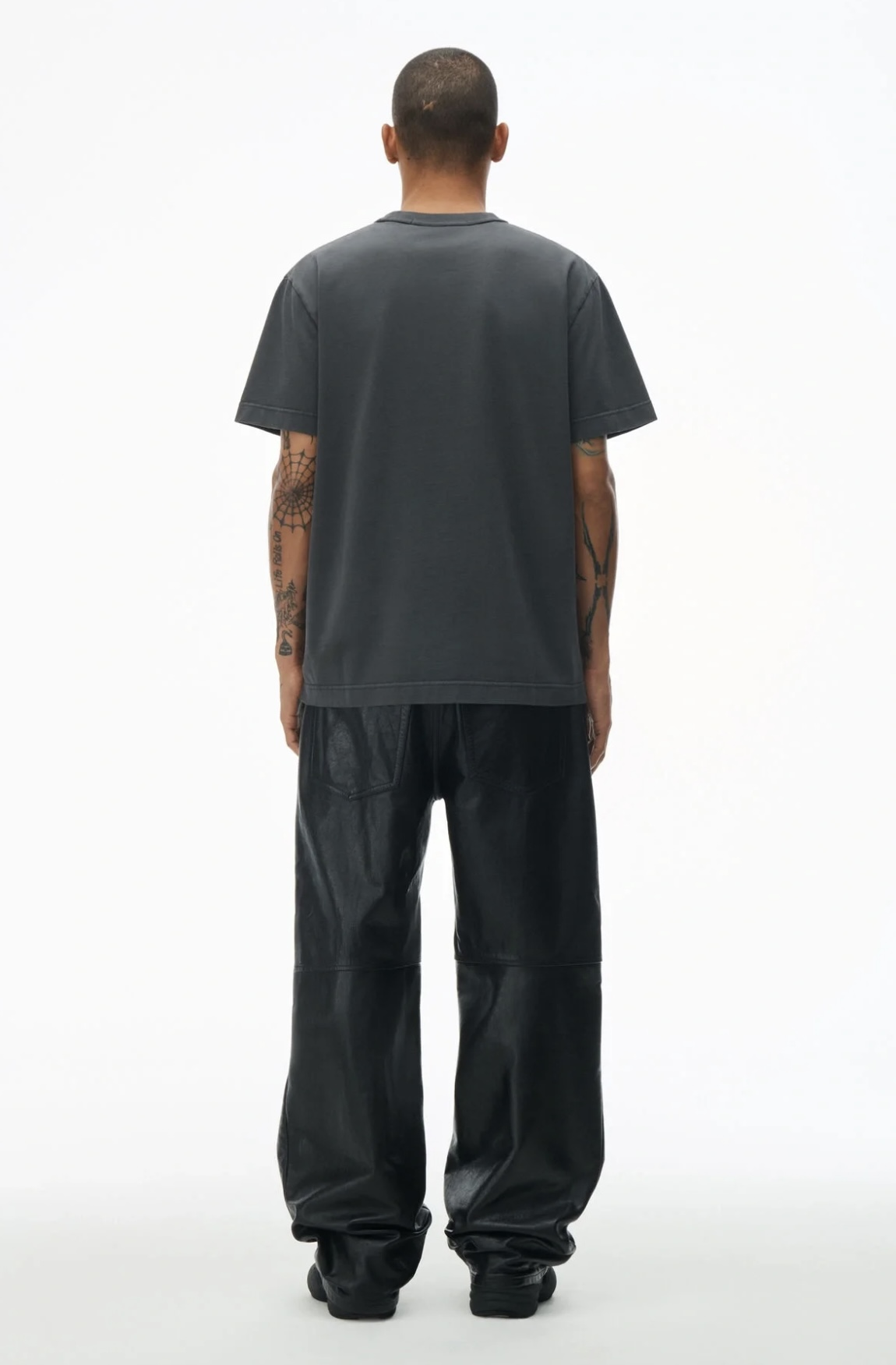 ALEXANDER WANG 光環字體 短T