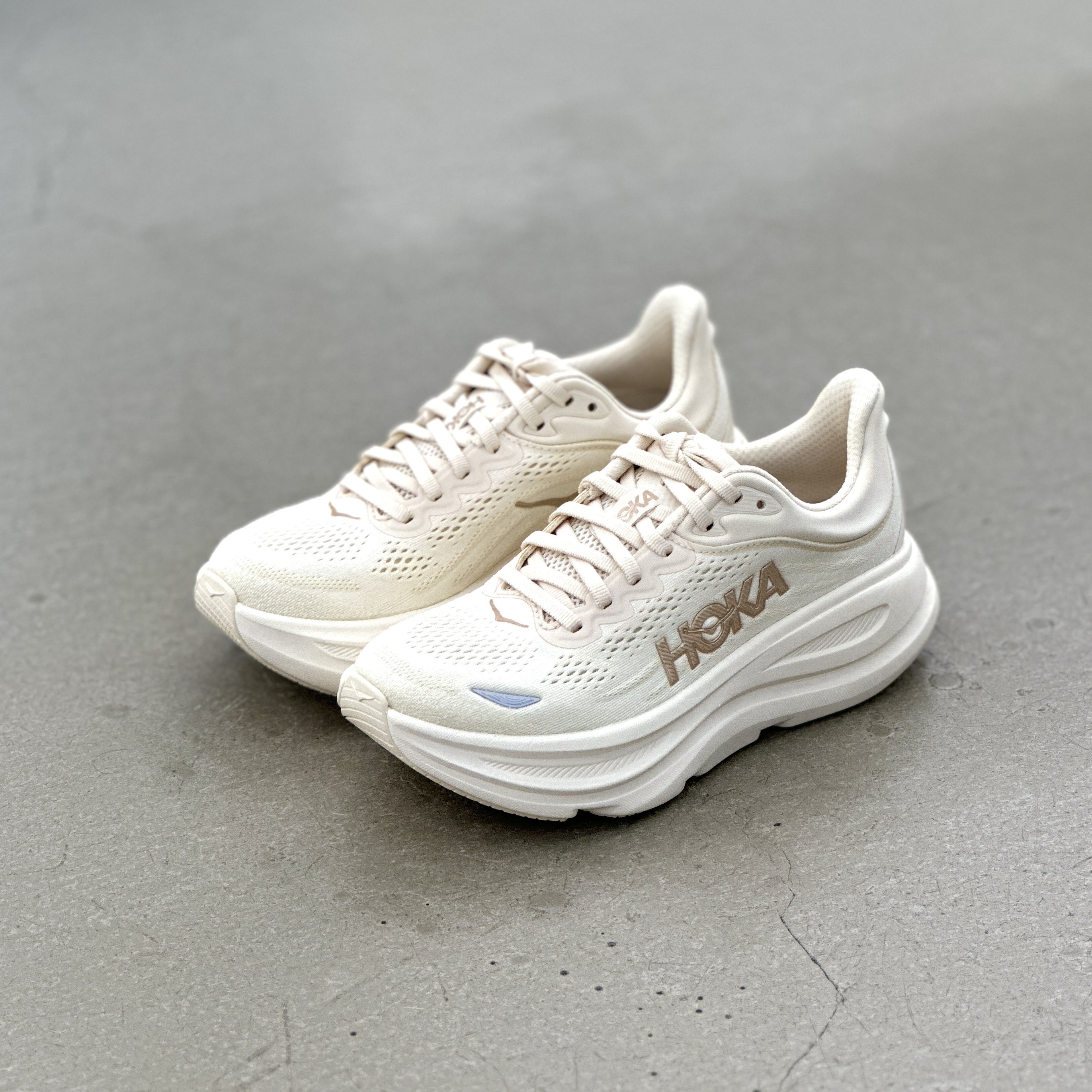 Hoka One One Bondi 9 W Cream
