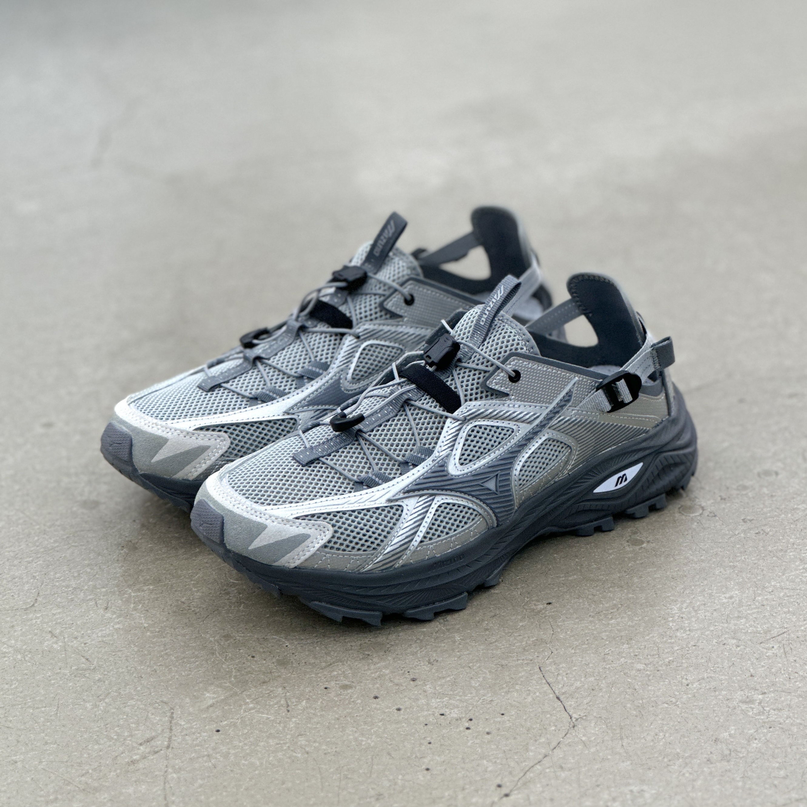 Mizuno Racer Trail SE Grey Silver