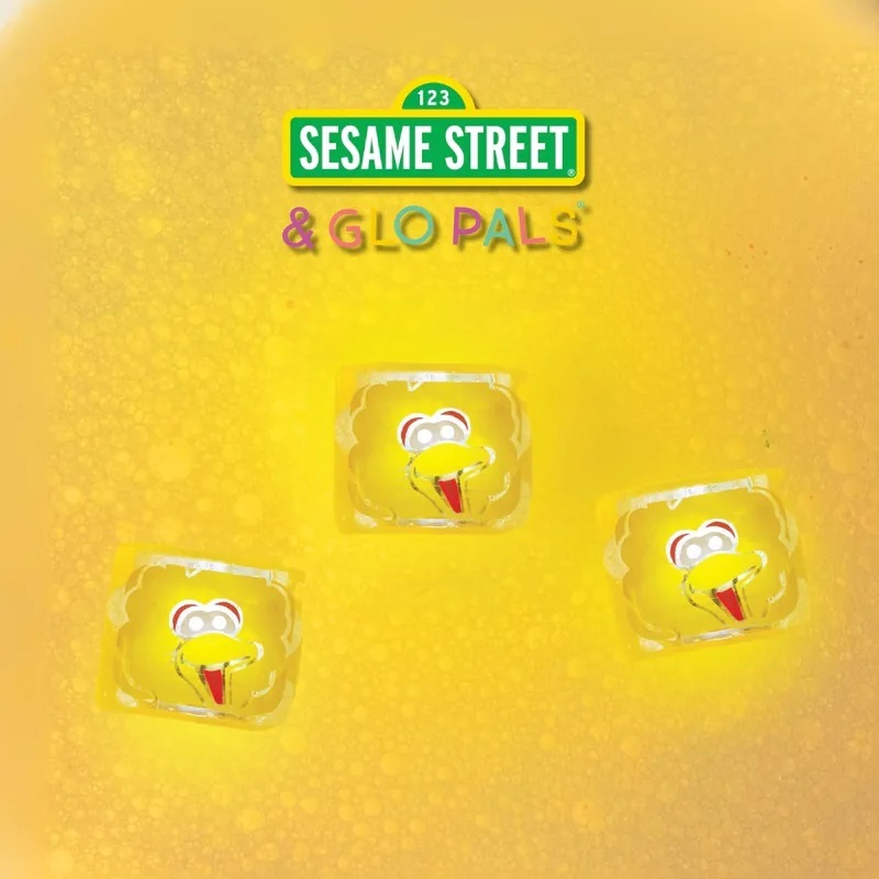 【Glo Pals】Bath Toy | Sesame Street Big Bird | Light-Up Cubes (Set of 4)