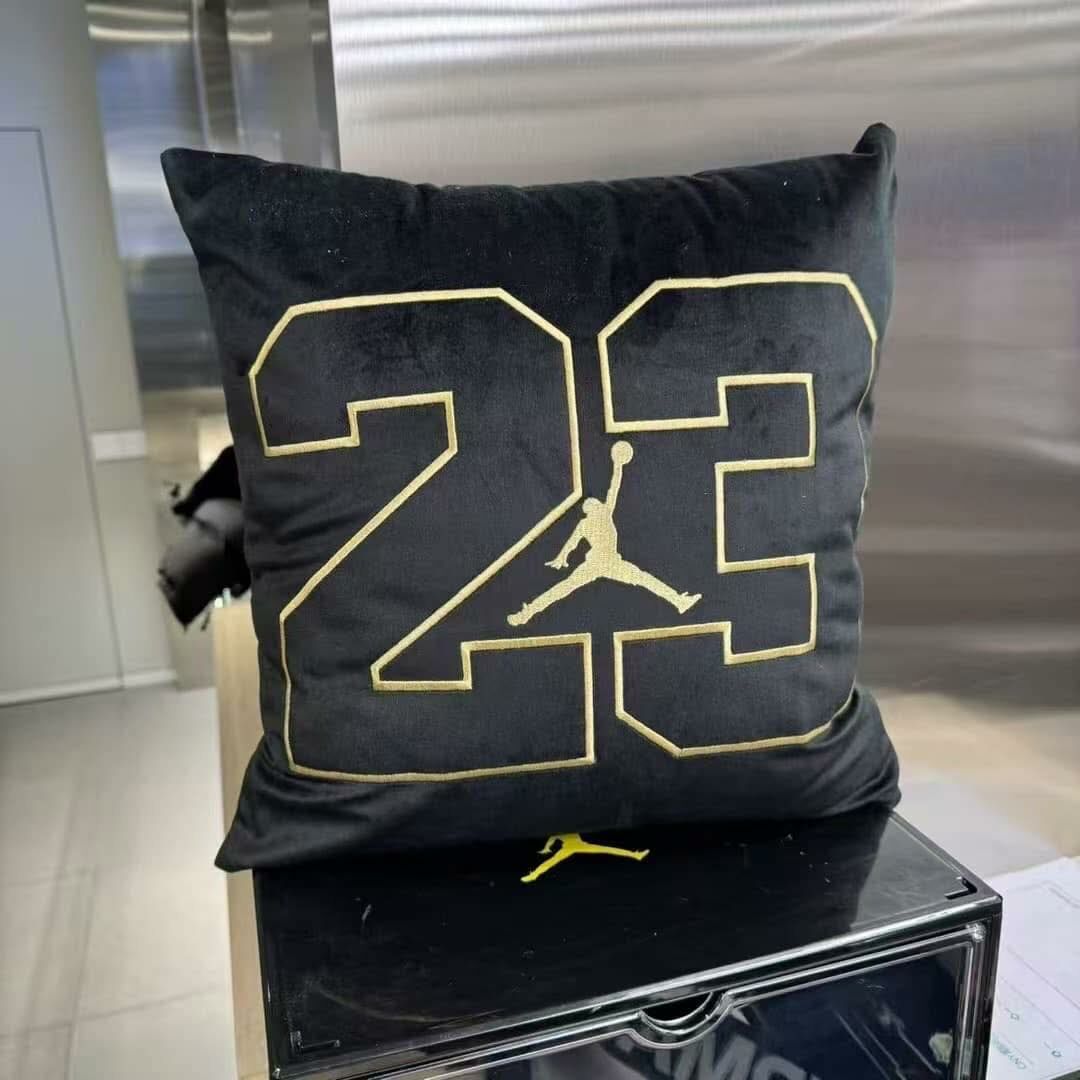 Jordan 刺繡 限量抱枕