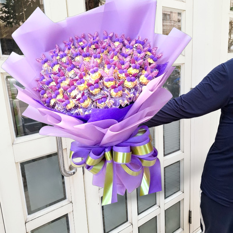 紫色兔耳朵金莎花束可抽取,rabbit ear ferreo rocher bouquet