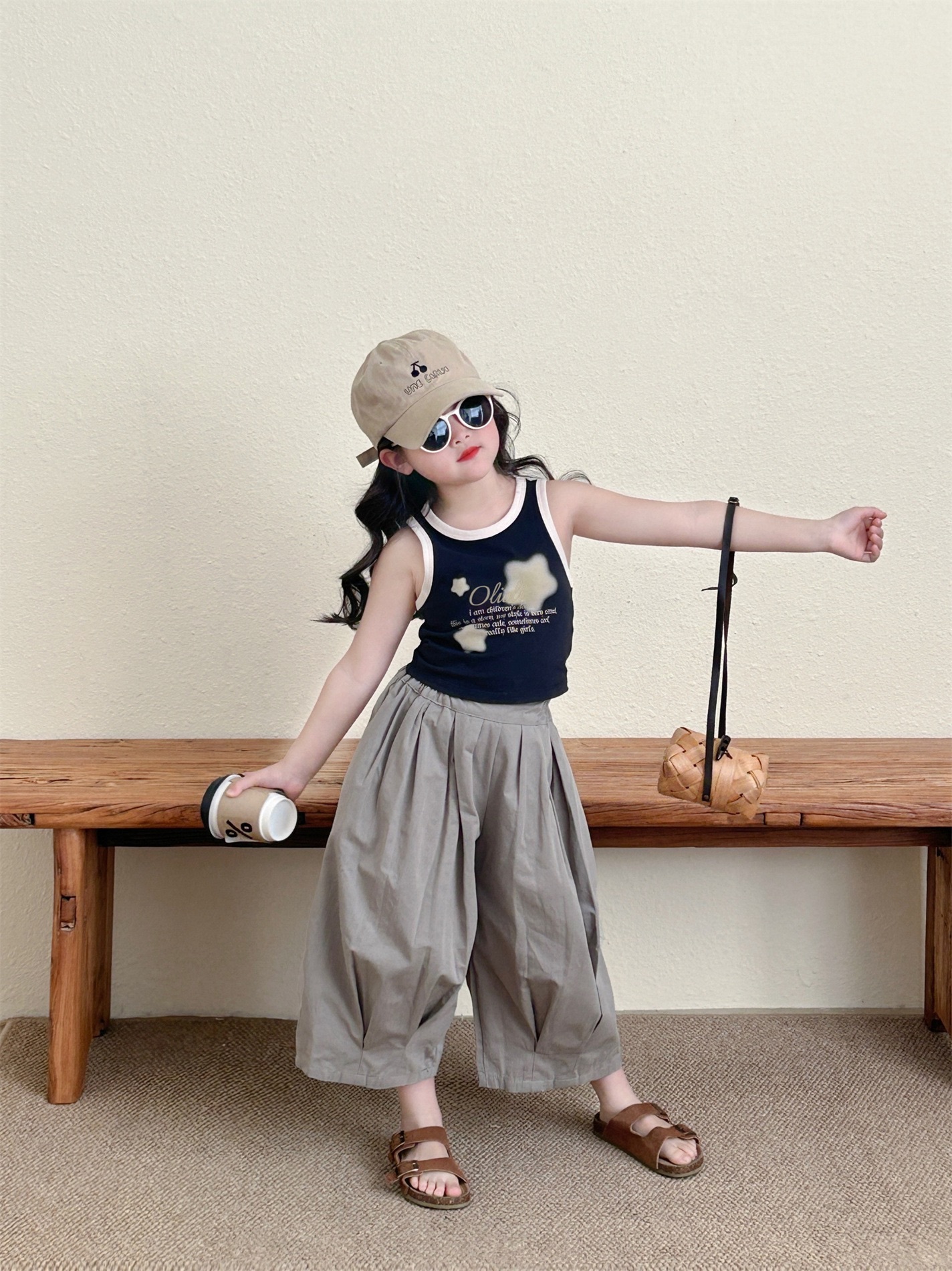 星星短板黑色背心