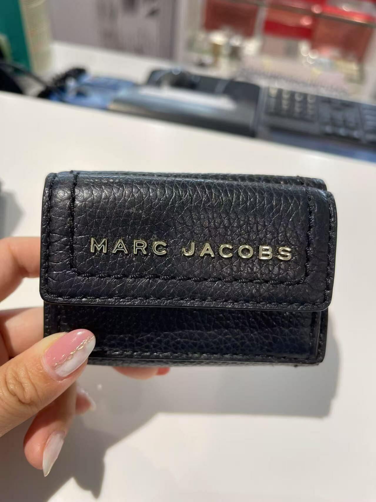 【預購】Marc Jacobs G032544 三折銀包 (黑色)