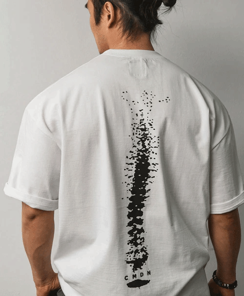 背部骨頭印花短袖T恤