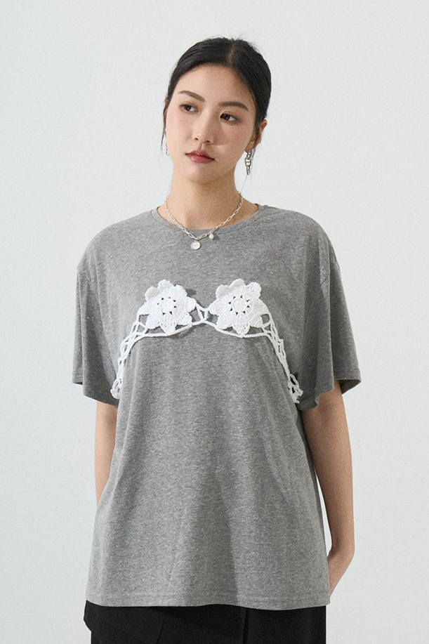花花勾花裝飾tee (*現貨款式）