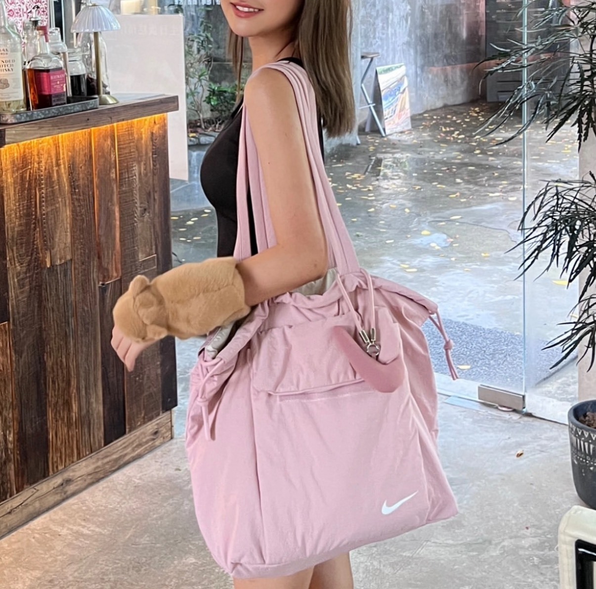 Nike海外限定！泡芙瑜珈包  粉色