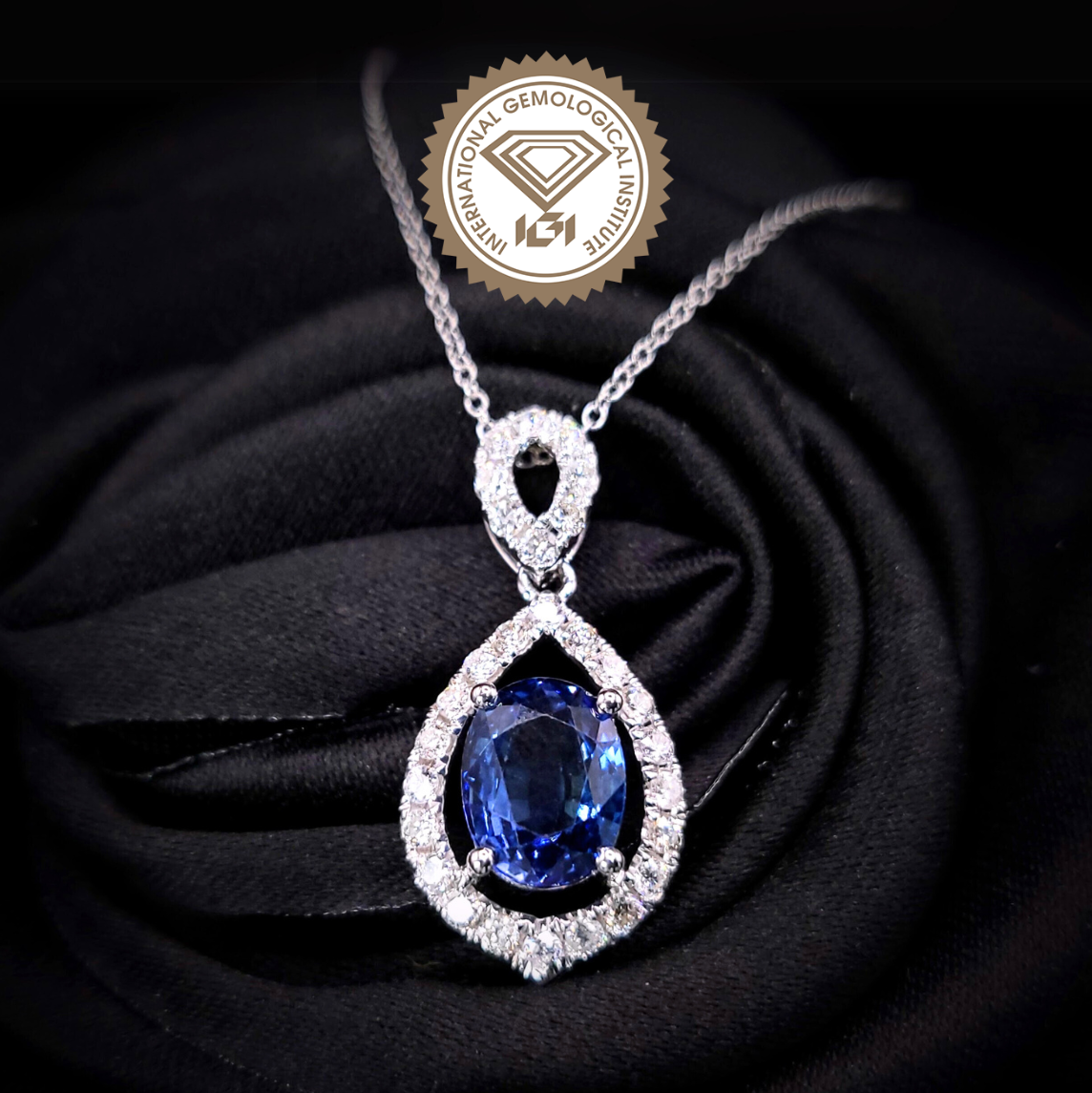 18K White Gold 1.73ct Sapphire and Diamond Pendant