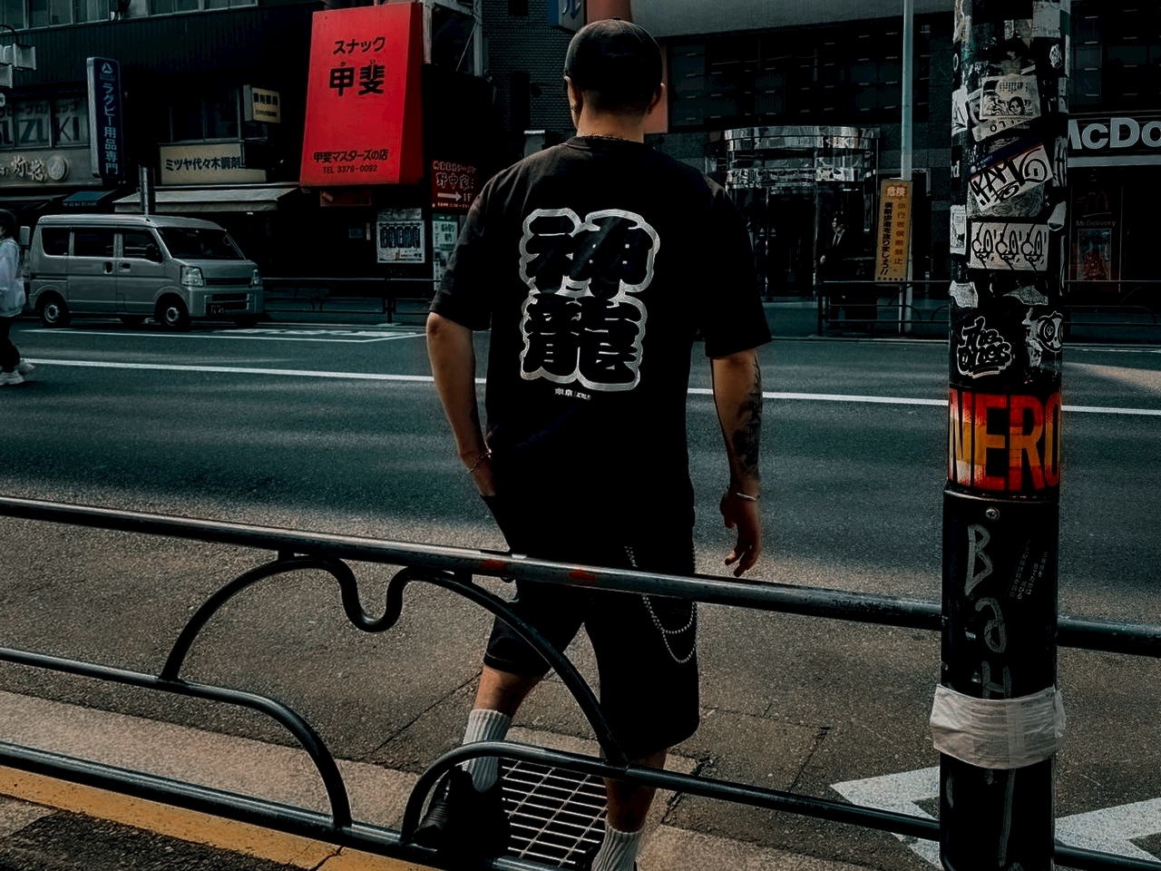 XCTRL 東京神龍寬版短T-黑