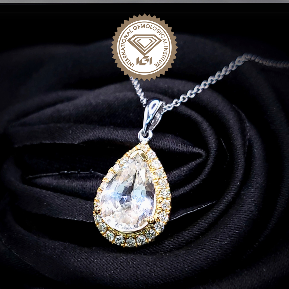 18K Gold 2.39ct Sapphire and Diamond Pendant