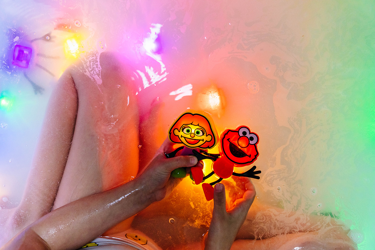 GLO PALS 炫光小夥伴(附2顆小冰塊)-芝麻街Elmo