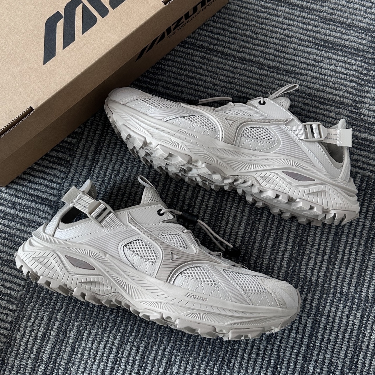 MIZUNO RACER TRAIL SE 羽毛灰 卡其 戶外運動 男女鞋 美津濃 D1GH241905