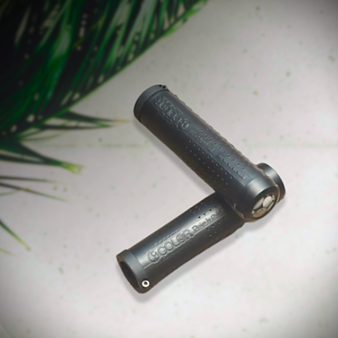 【COLORPLUS】霧黑真皮腳踏車握把套 / 多款色系把塞