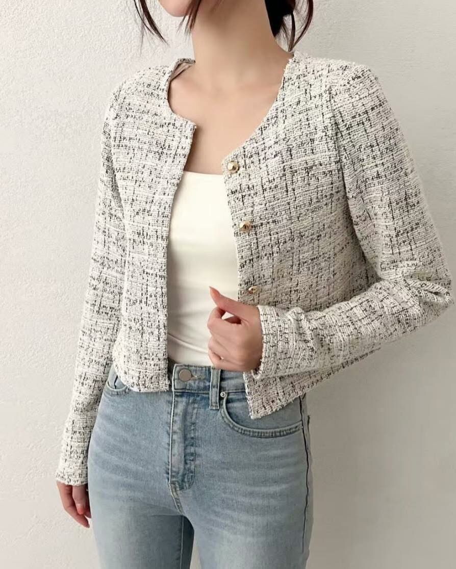 【超級美的質感金釦針織小薄外套】（現貨）