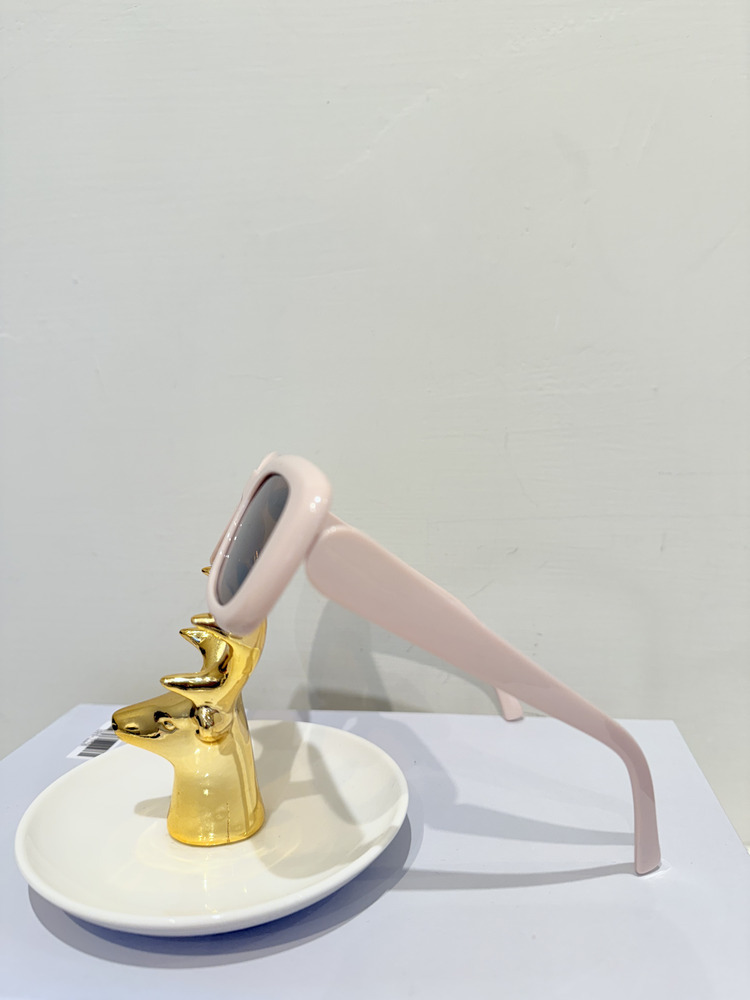 粉色長方形茶色鏡片墨鏡