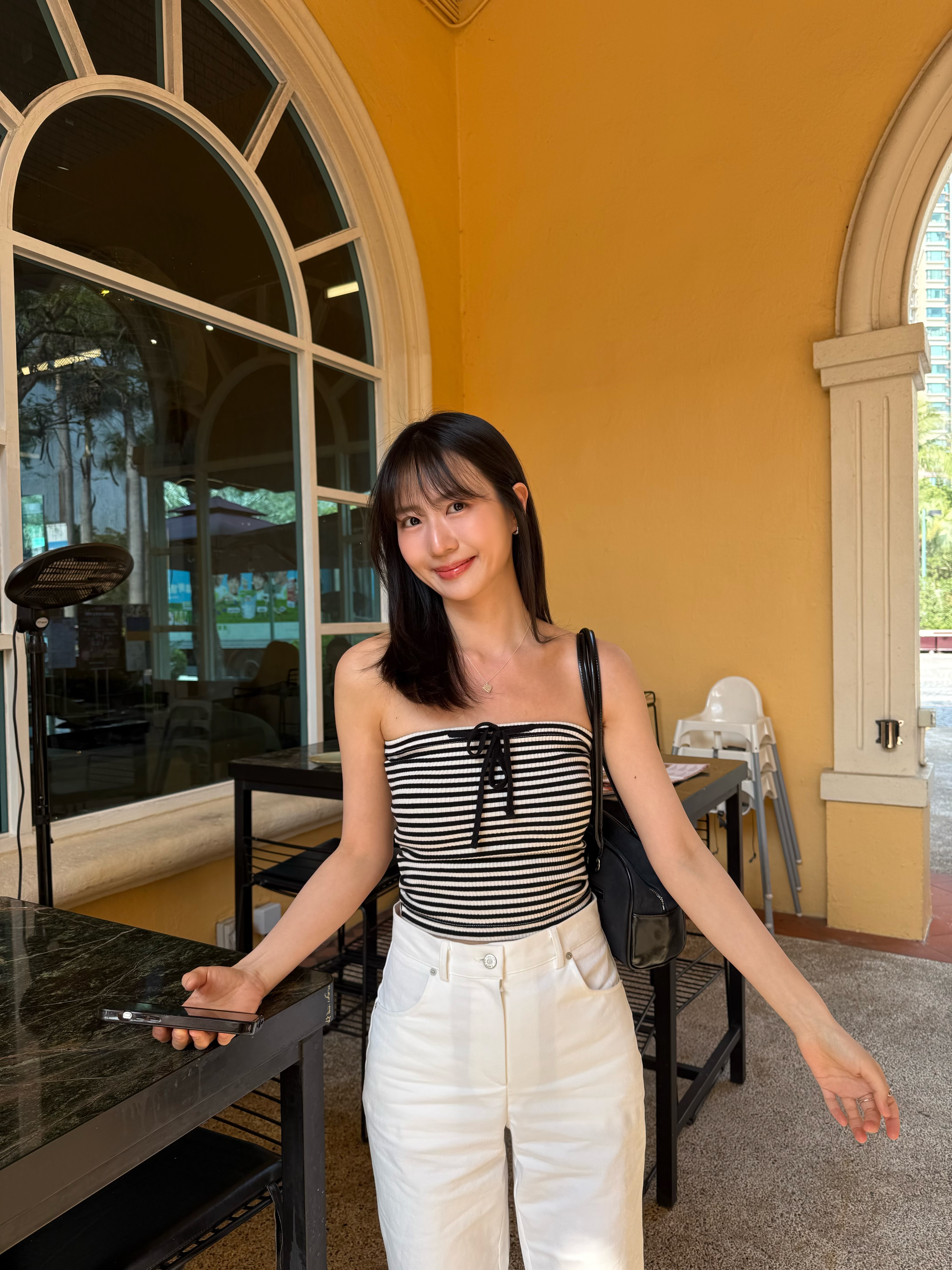 ((訂購)可愛感蝴蝶間條上衣 T3207 (黑白/藍白/紅白)