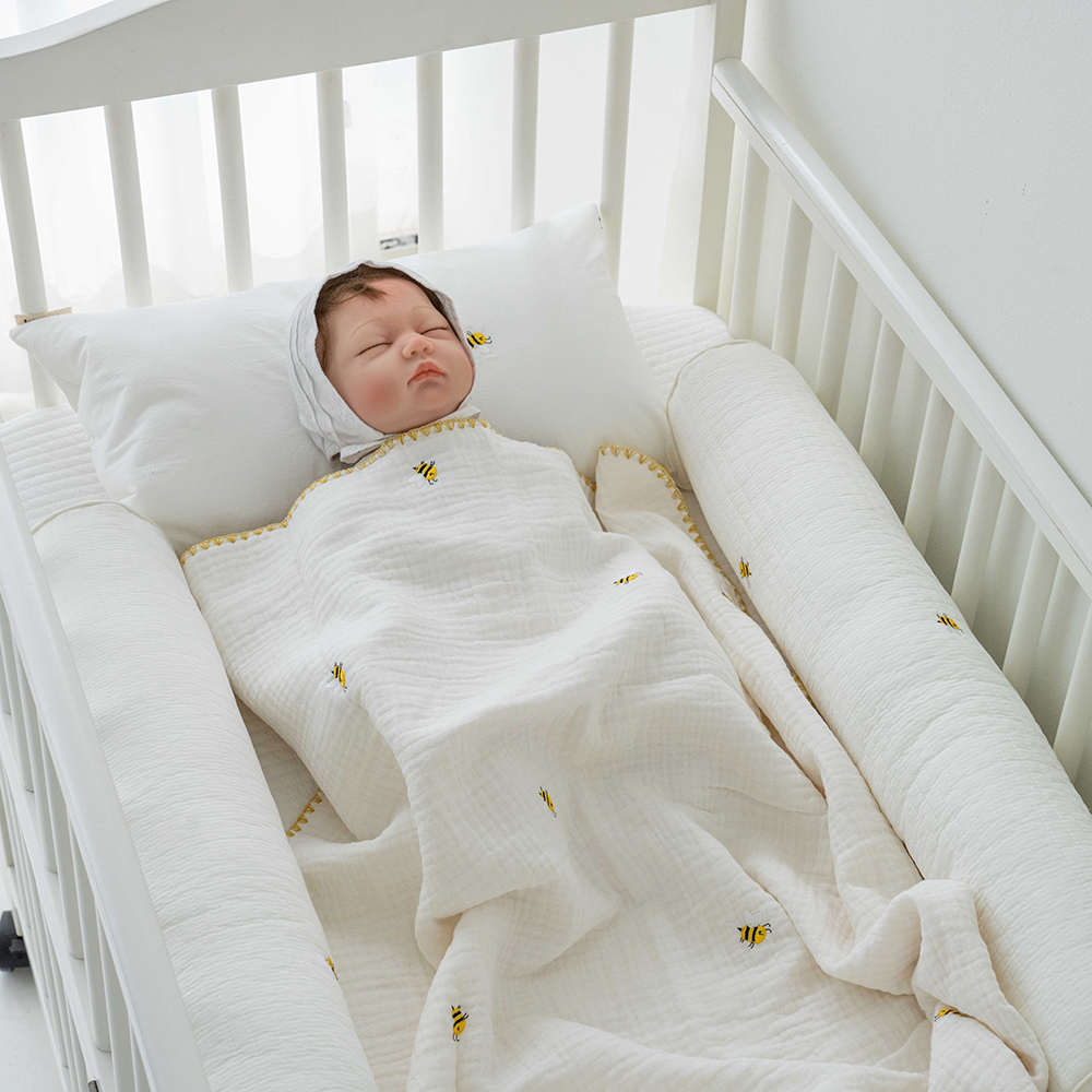lolbaby韓國 防側翻安全感長條抱枕刺繡款｜蜜蜂白
