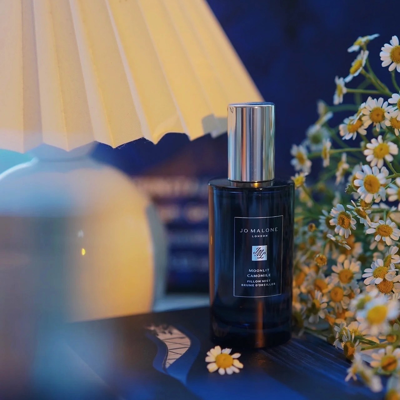 JO MALONE 薰衣草與月光花枕頭噴霧 50ml (附緞帶盒子)