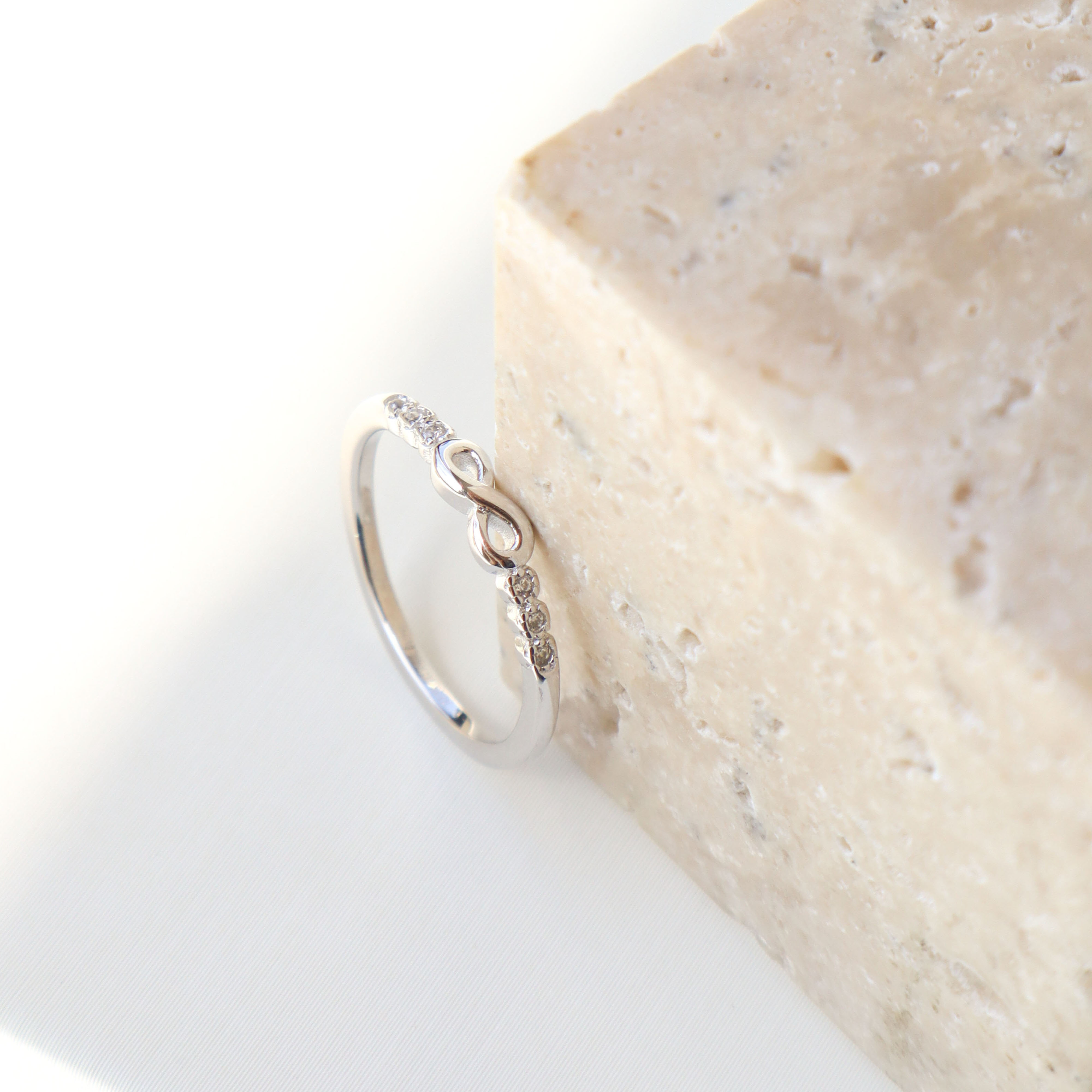 Silver/無限排鑽尾戒