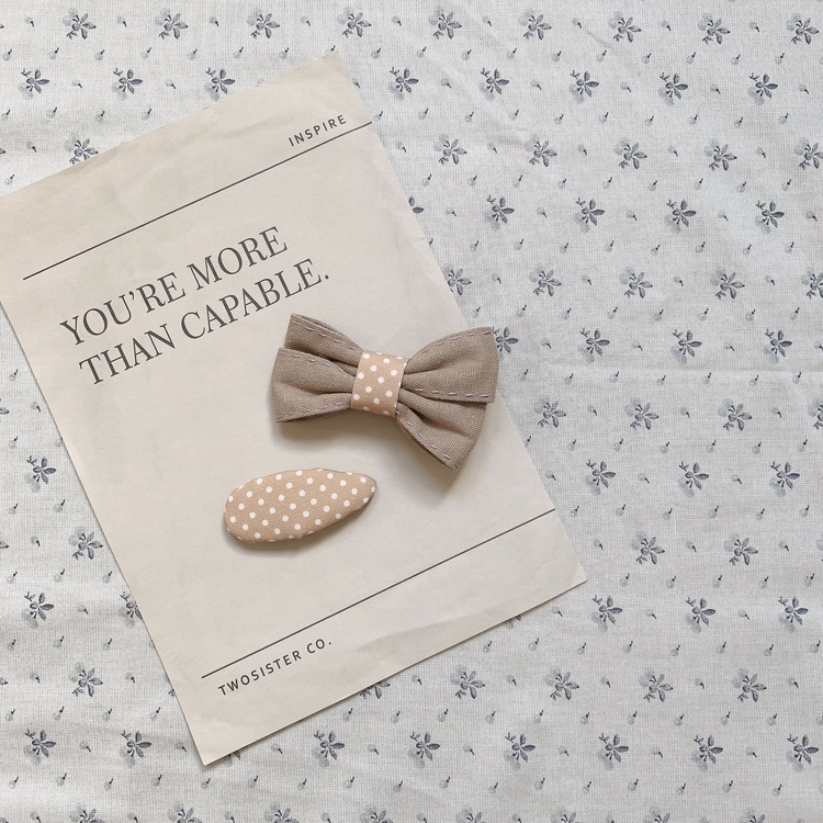 圓點蝴蝶結髮夾