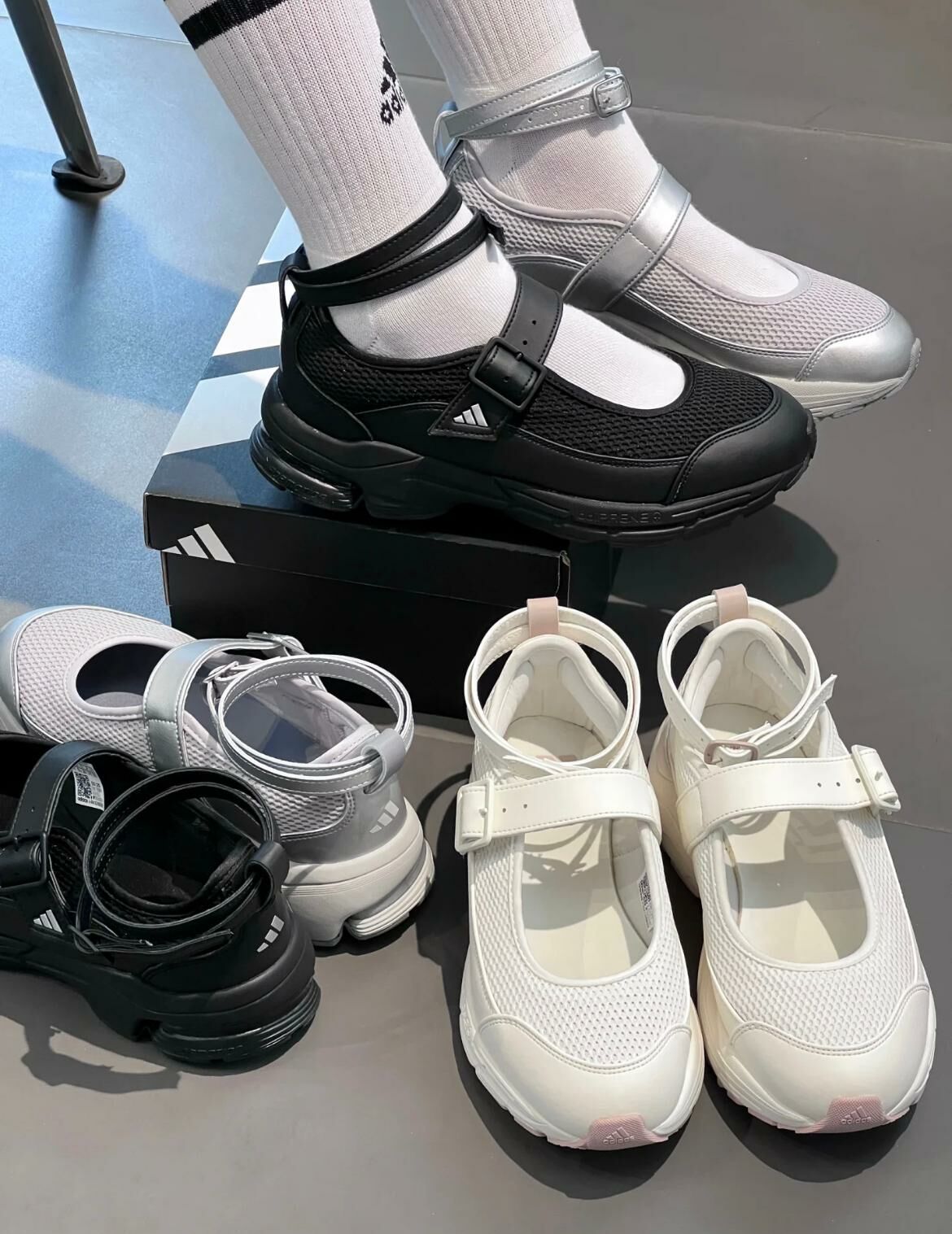 スニーカー [addidas] W FORMOTION MARY JANE JS4053 addidas] W FORMOTION MARY JANE JS4053 (adidas/スニーカー