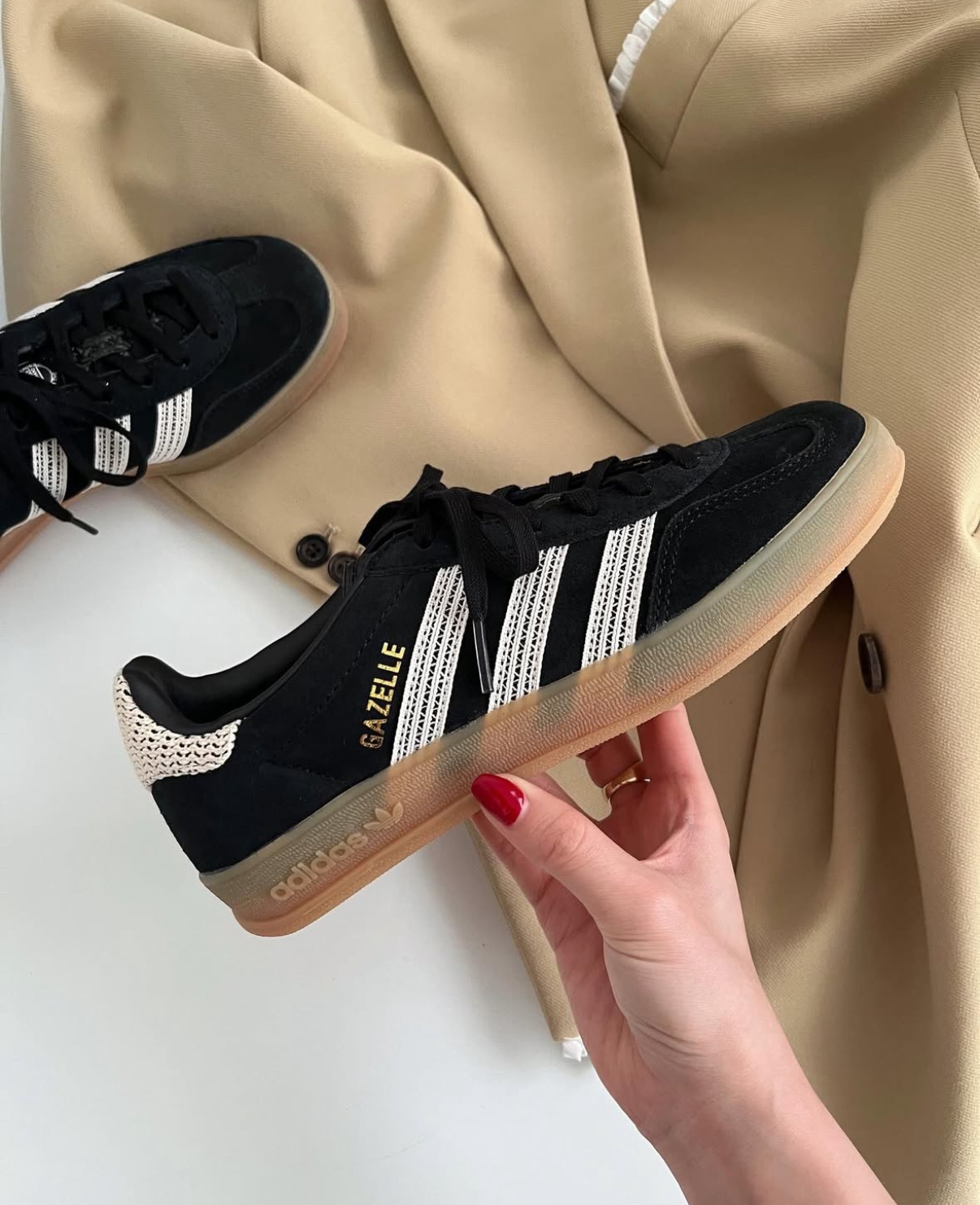 Adidas Originals Gazelle 黑白色 編織 麂皮 焦糖底 復古 德訓鞋 T頭鞋 JI2755/預購