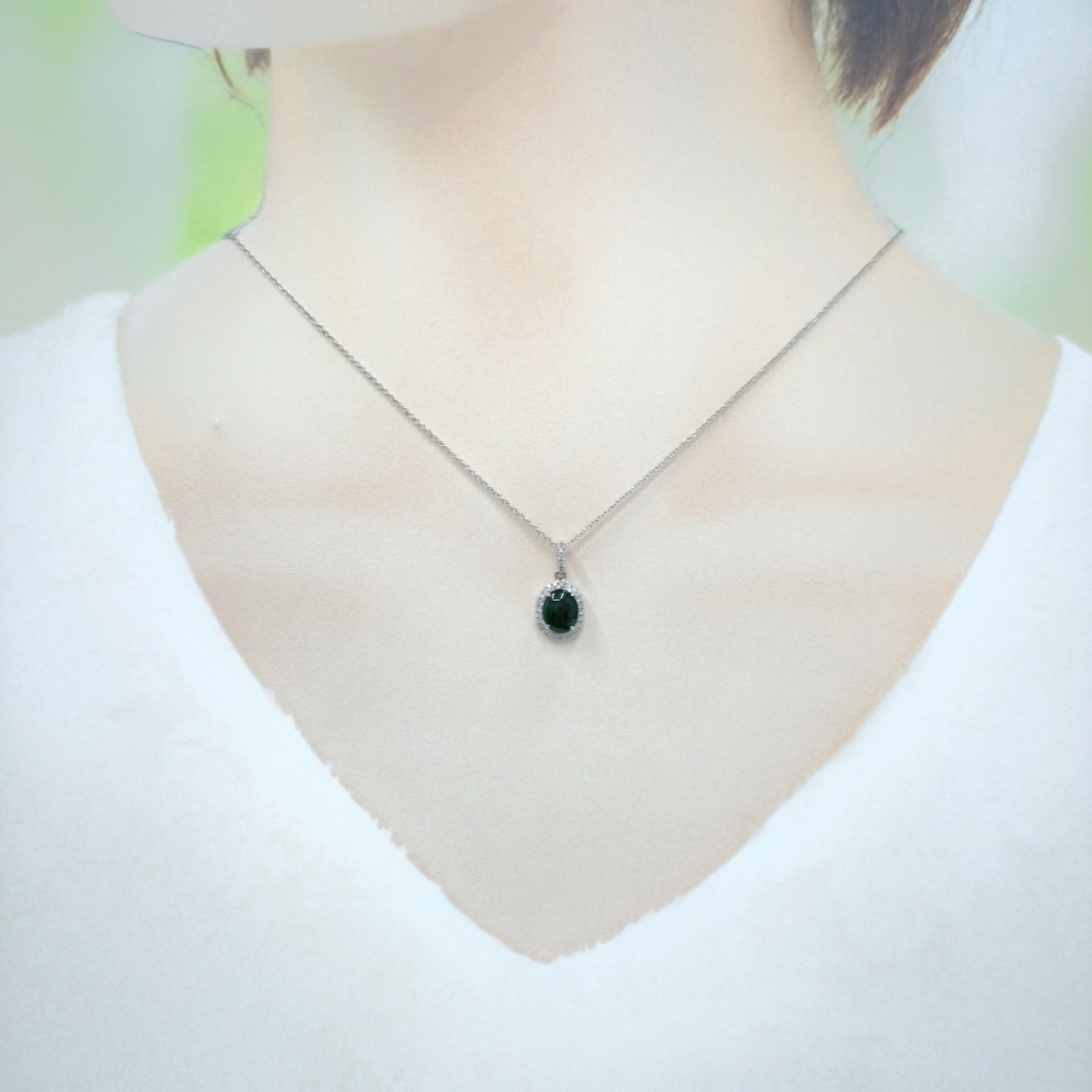 全新18K白金翡翠配12份鑽石吊墜