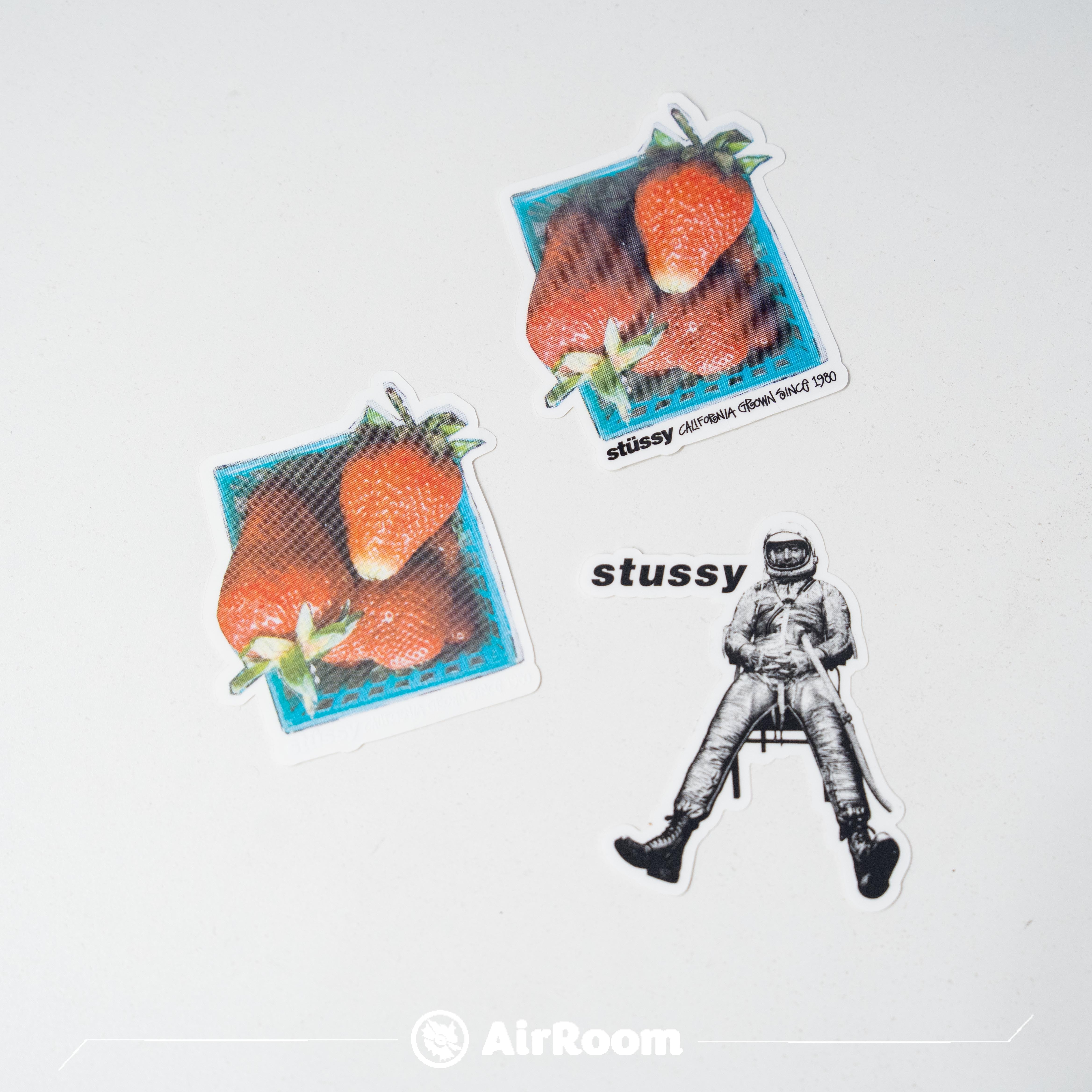 2025SS STUSSY Calforna Grown 草莓 太空人 貼紙 現貨