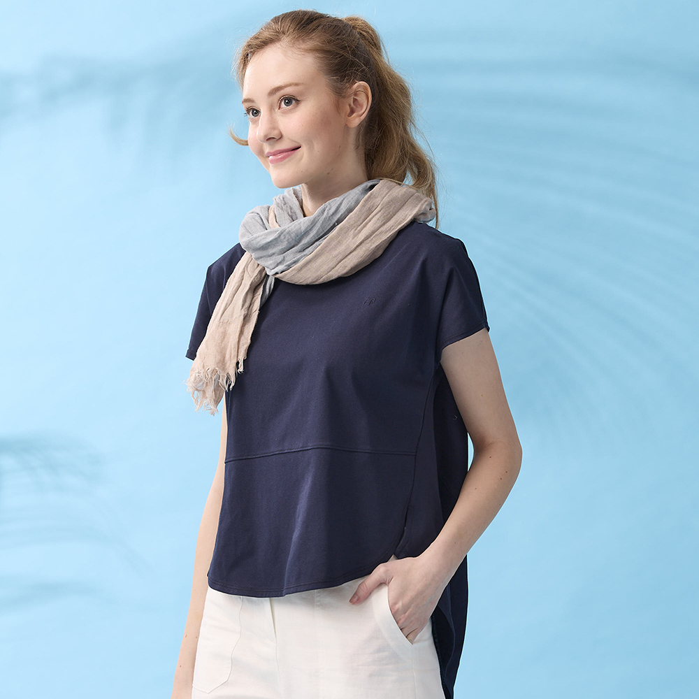 <5折>PIPPY氣質經典刺繡前短後長圓弧下擺短袖上衣  丈青