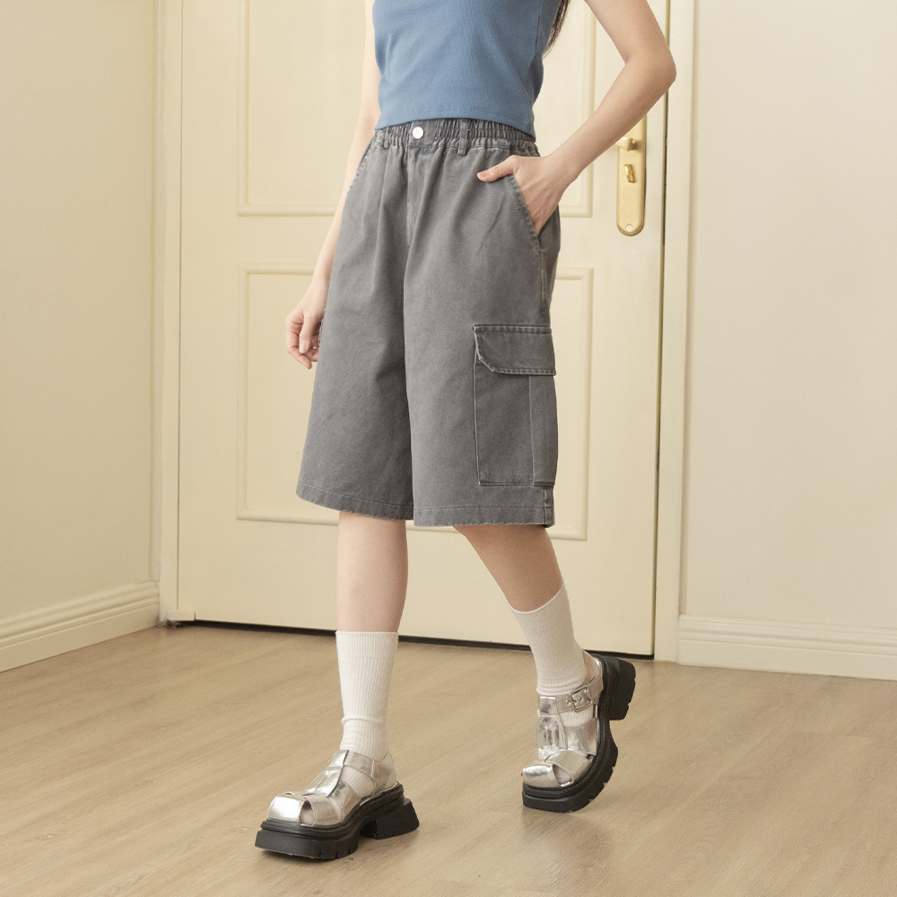 Washed cargo cropped shorts with large pockets, available in two colors【04130296】in stock+pre-order