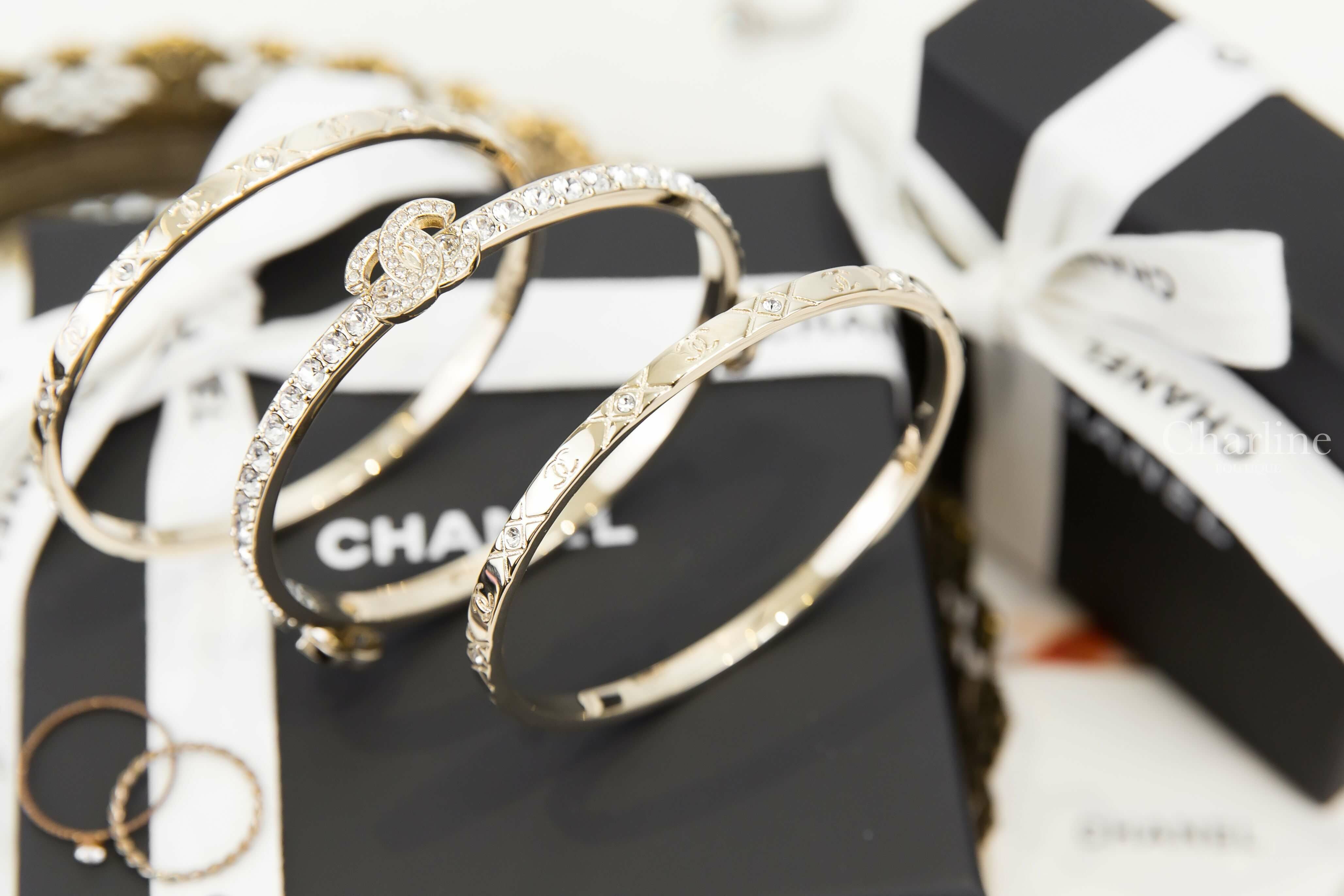 Chanel Cuff 金色CC水鑽菱格紋/水鑽CC手鐲三件組-Charline Boutique 精品代購