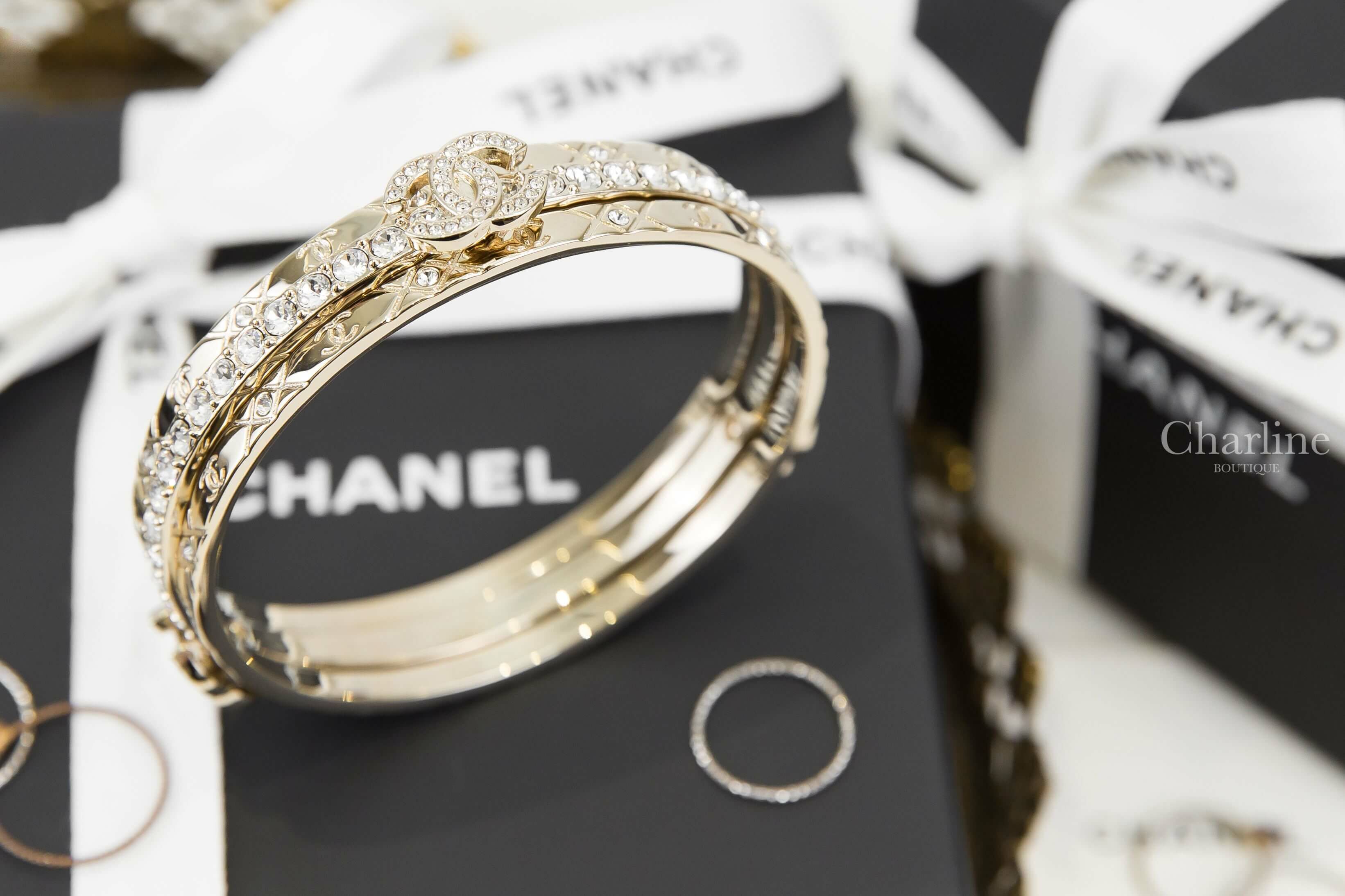 Chanel Cuff 金色CC水鑽菱格紋/水鑽CC手鐲三件組-Charline Boutique 精品代購