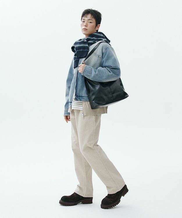 MUCENT CRESCENT LEATHER SHOULDER BAG UNISEX