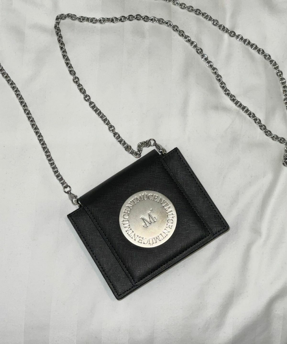 MUCENT SIGNATURE METAL LOGO 3WAY CHAIN MINI CROSS BAG