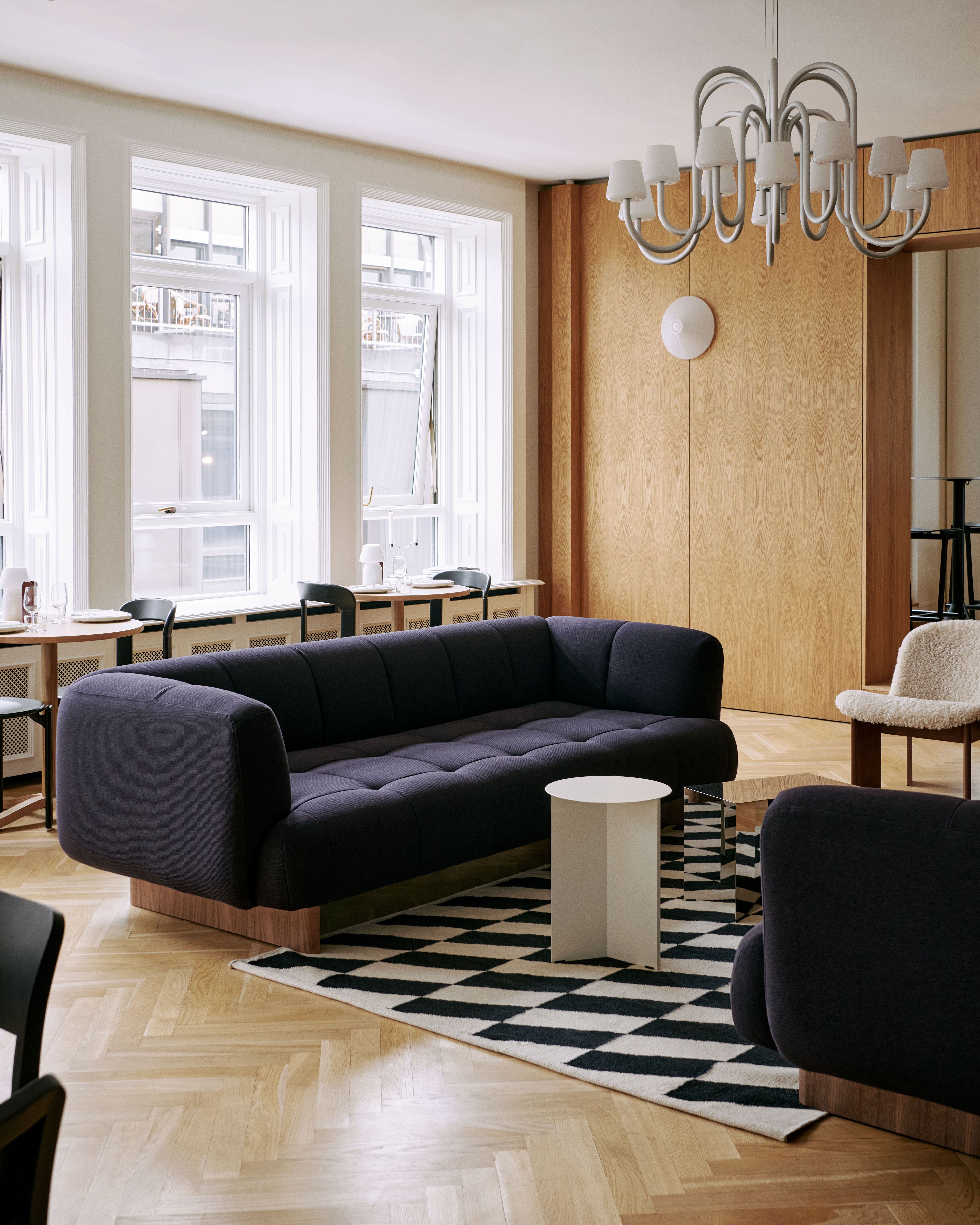 Quilton Lift 3 Seater / 架高絎縫三人座