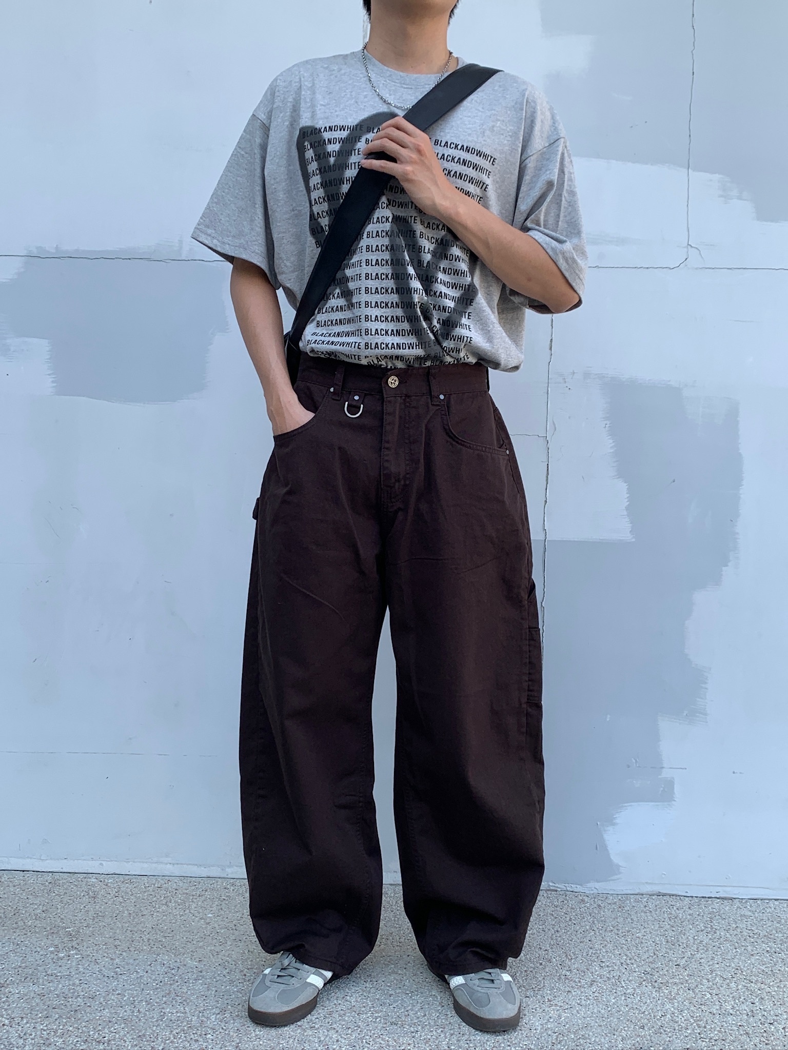 正韓 塗鴉愛心滿版短袖上衣 (2colors)