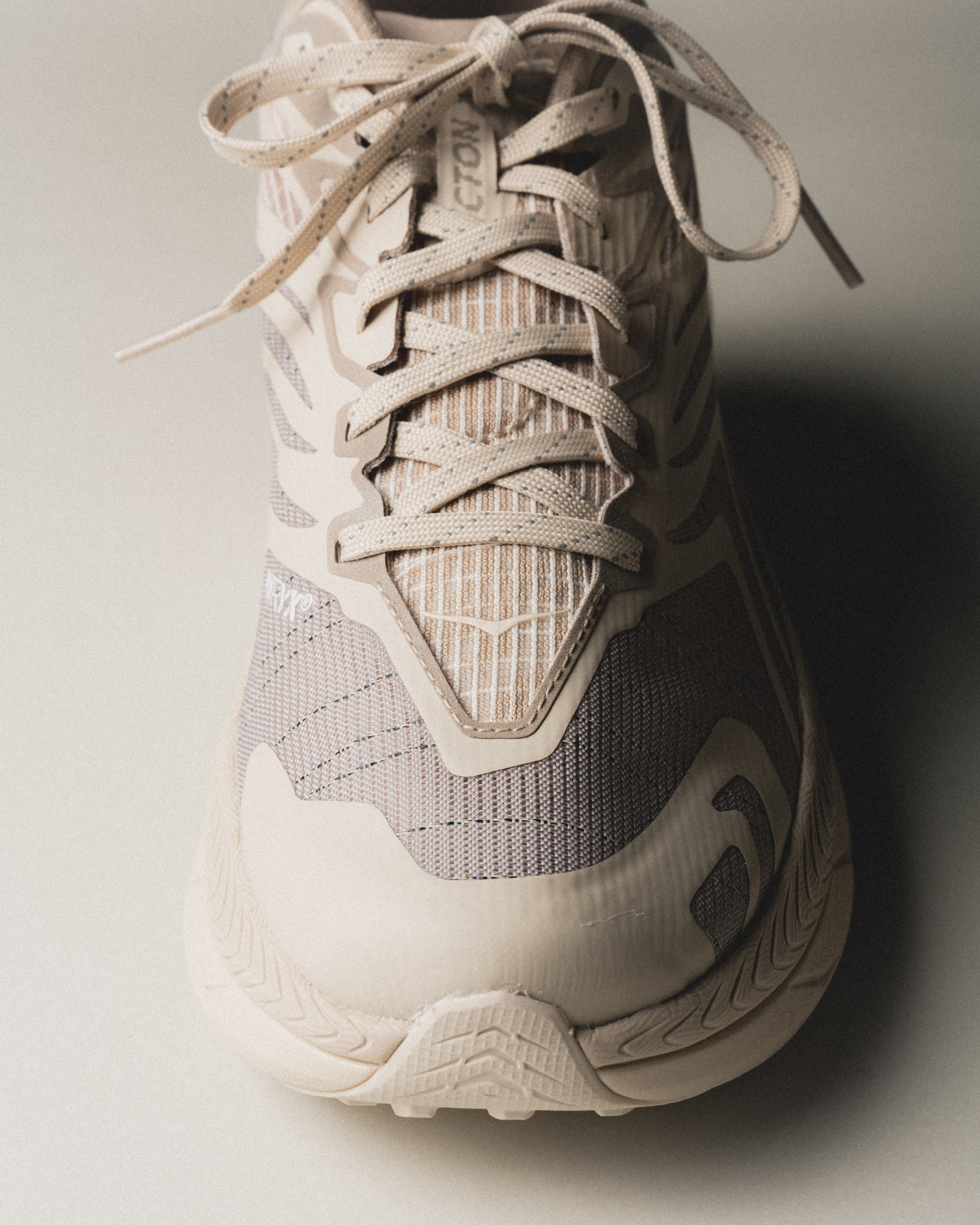 [INSTOCK] HOKA Tecton X 2 TS | 1168571 OLTM