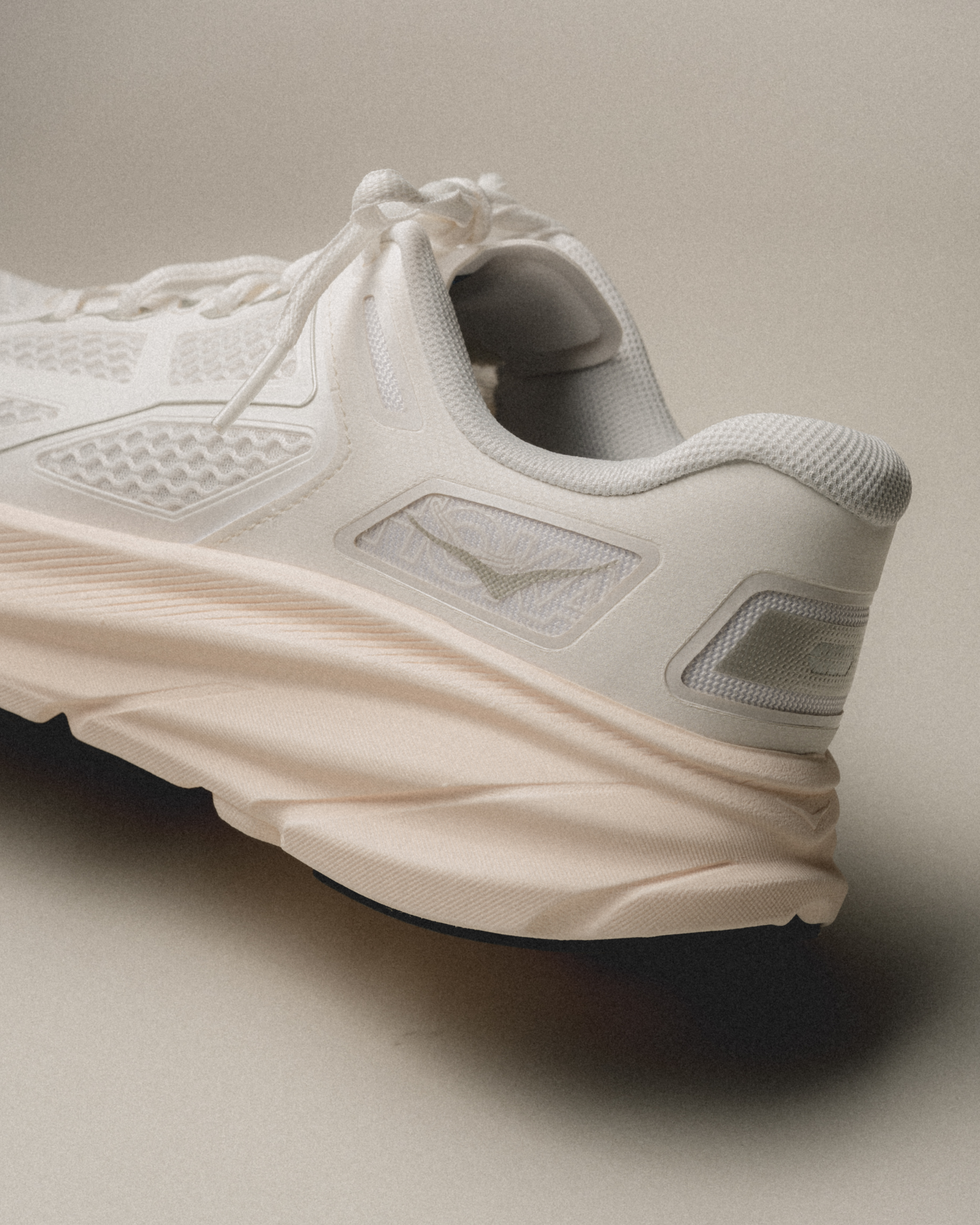 [INSTOCK] HOKA U CLIFTON ONE9| 1155370 FCG