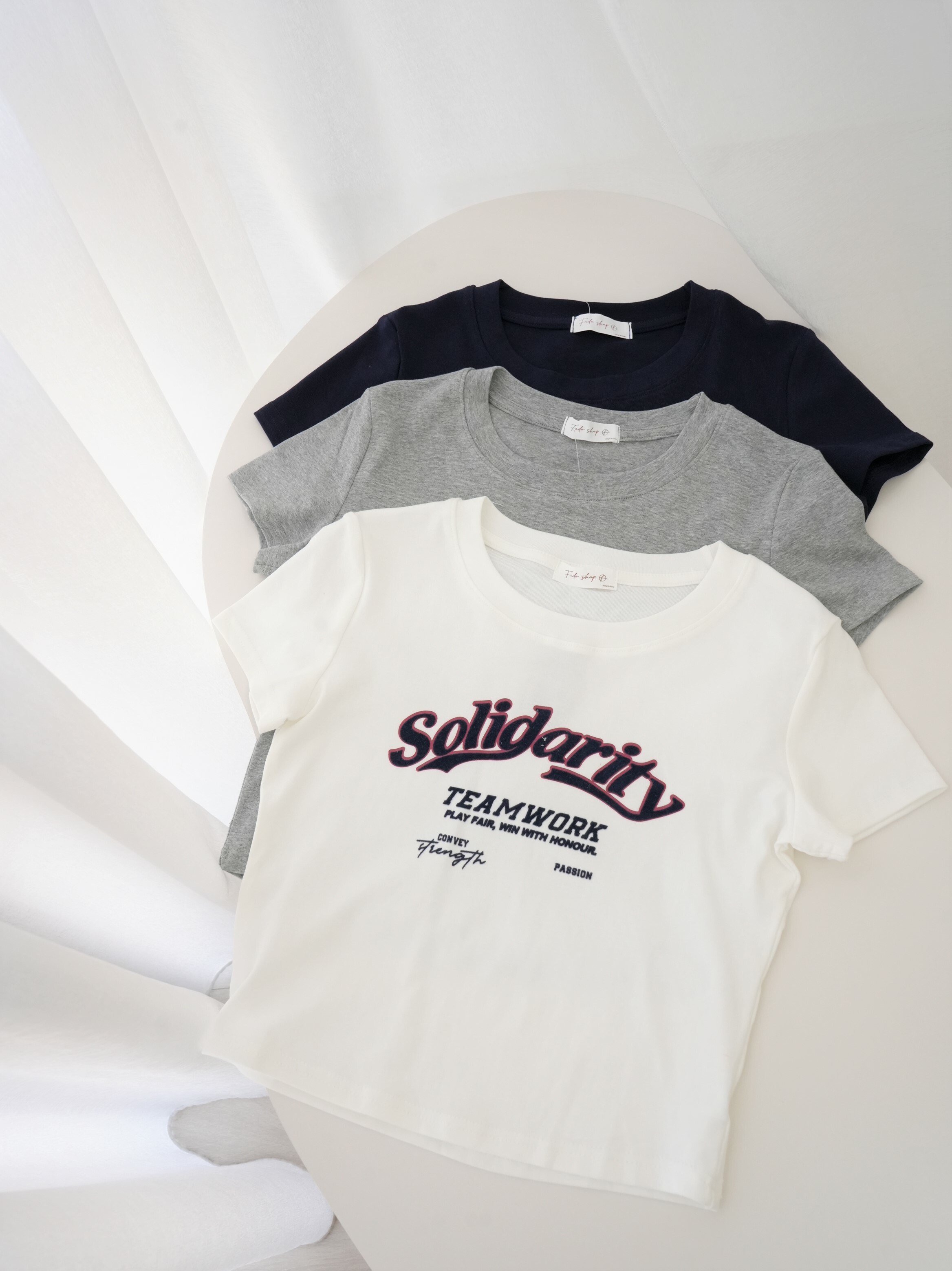 法朵Fado shop｜ 字母印刷短版短袖棉T 0213079