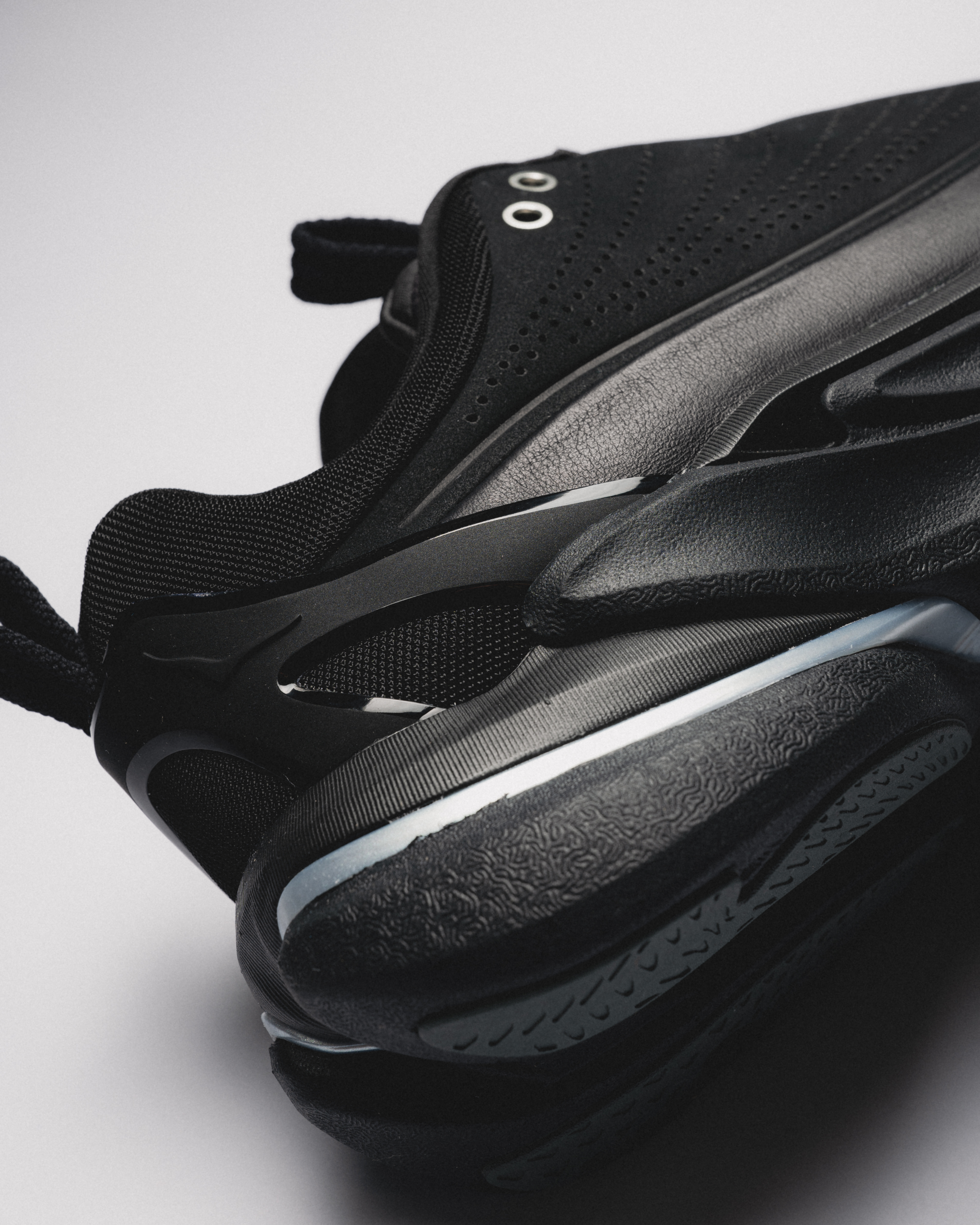 [INSTOCK] Hoka One One Elevon X Black Carbon | 1147550-BBNB