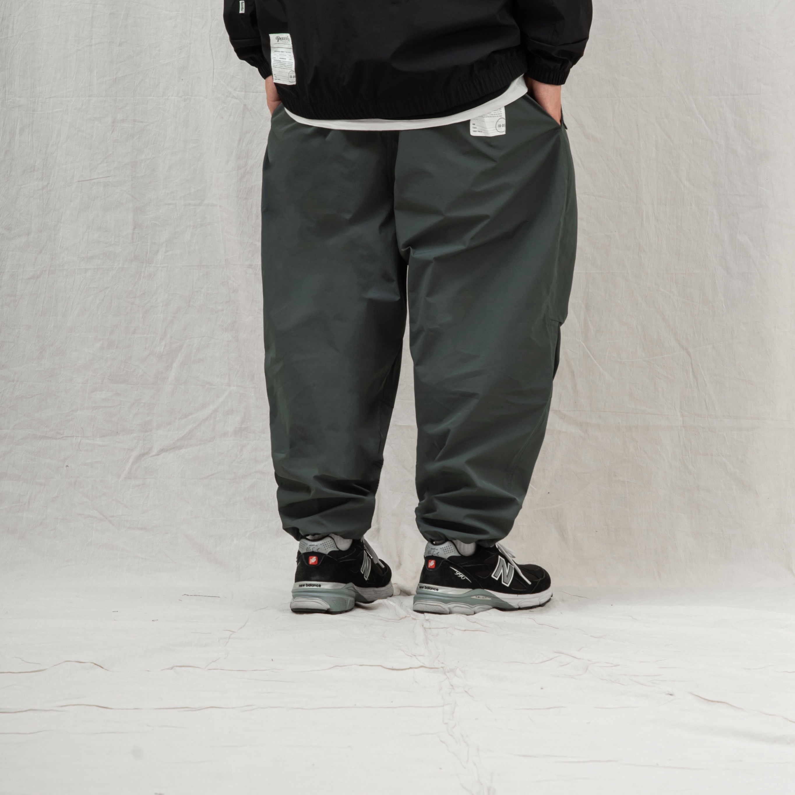 PERSEVERE 抗風性防潑水尼龍傘兵褲 灰綠 23 A/W Laminating Nylon Parachute Pants
