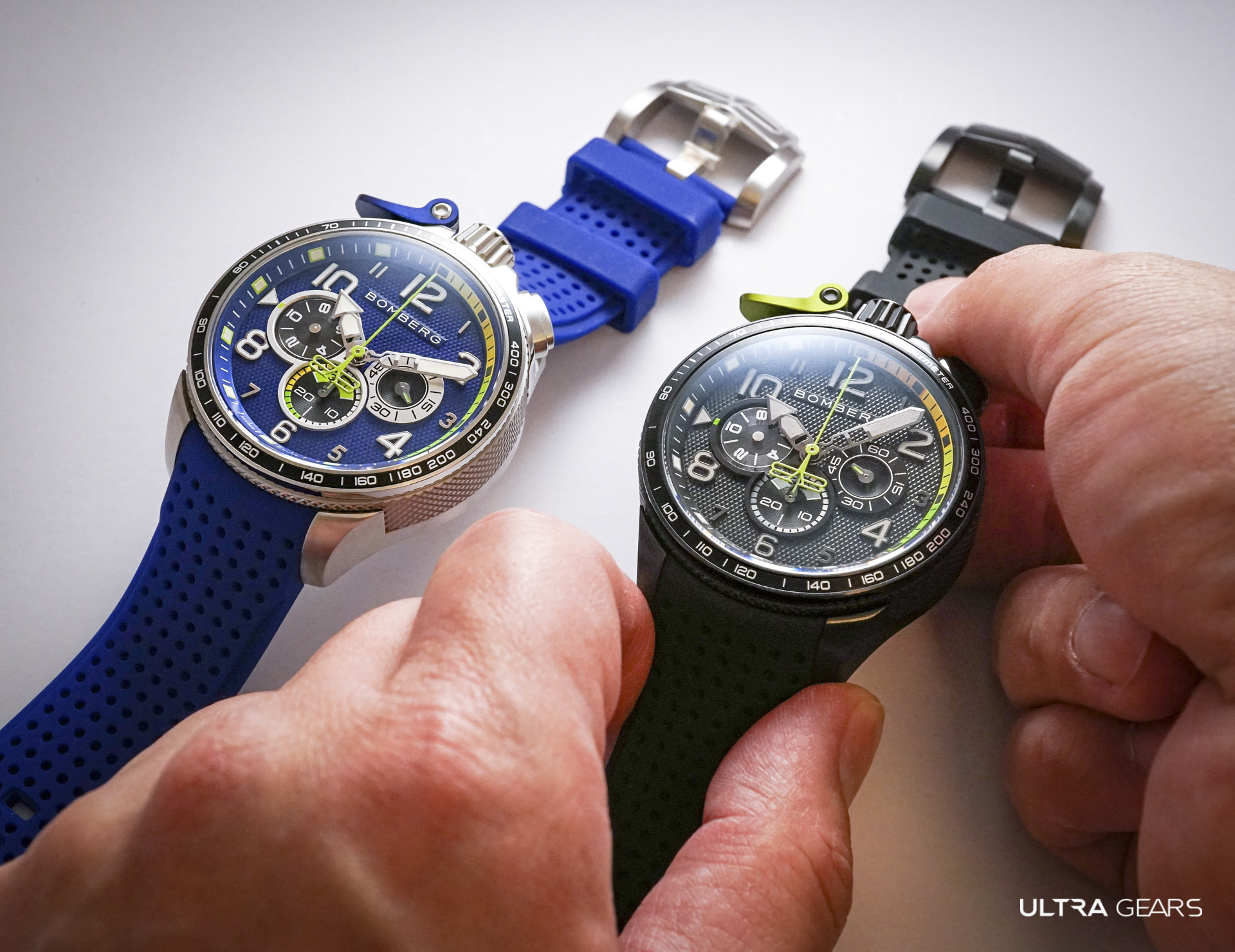 BOMBERG_BOLT-68 Racing_黑綠XL賽車計時碼錶_BS45CHPBA.059-1.10