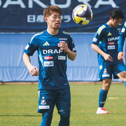 2025 Yokohama Marinos Training SS Top