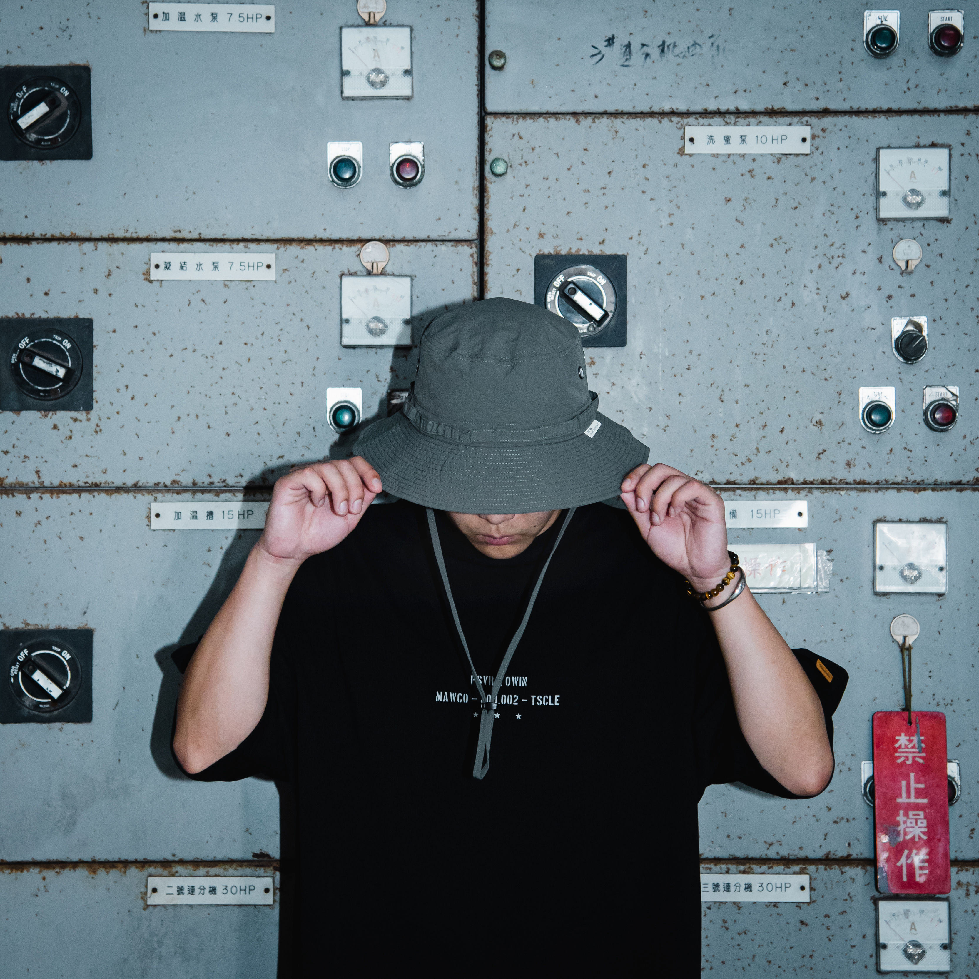 PERSEVERE X OWIN 防潑水尼龍漁夫帽 聯名款 可調節 機能 灰綠/黑 23 S/S Water-Repellent Bucket